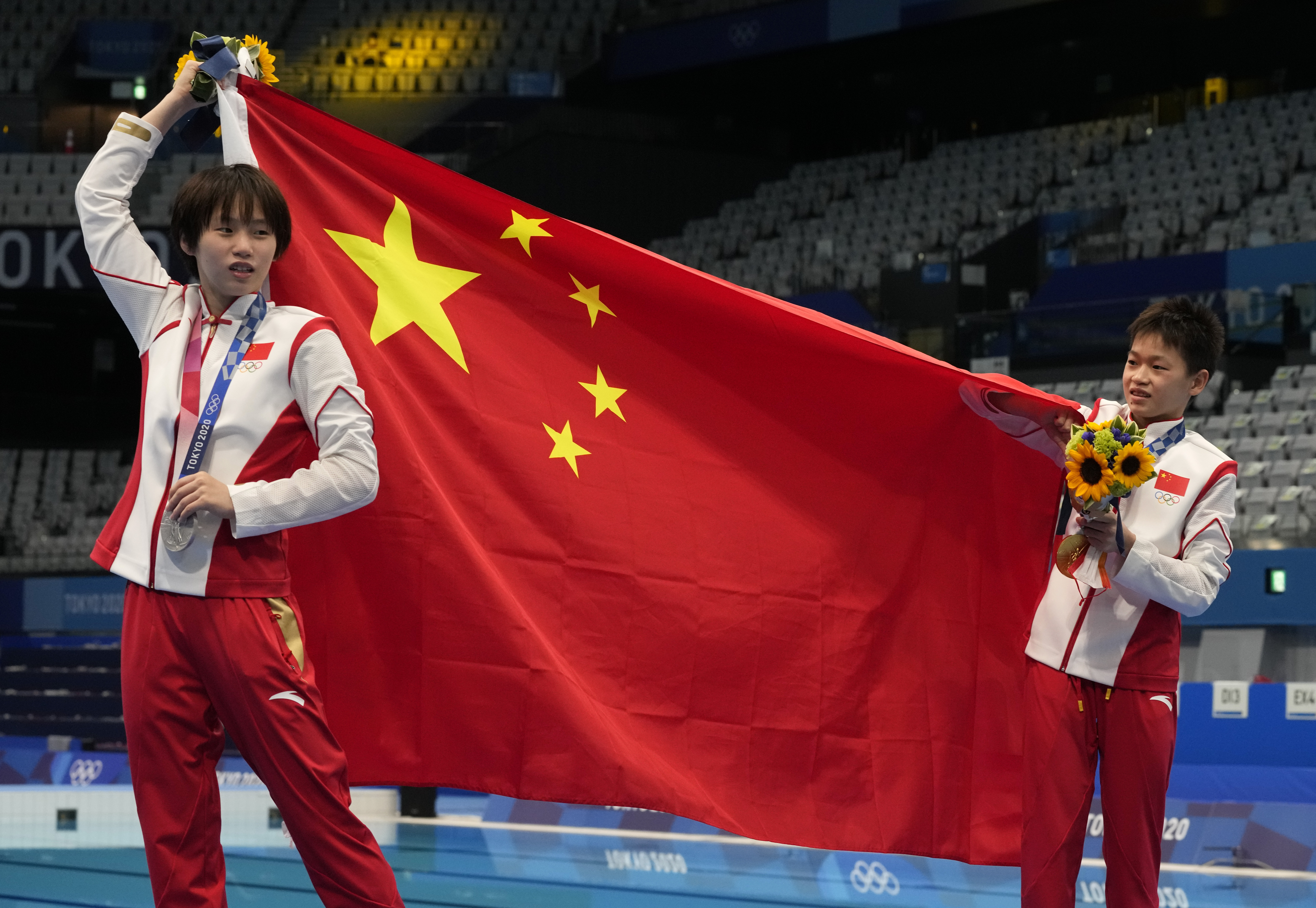 China tries to go for 8-for-8 sweep in diving gold at the Paris Olympics