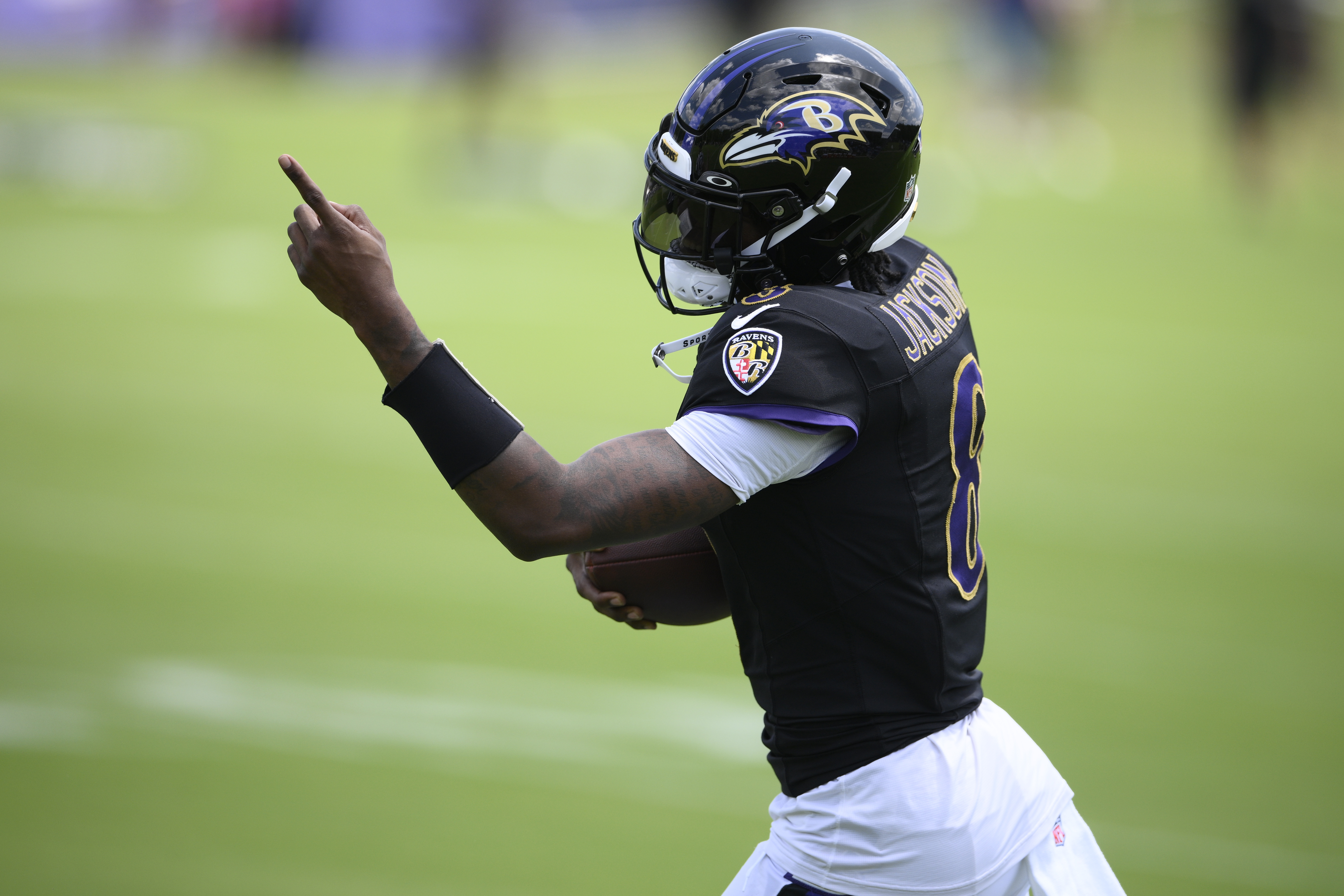 Lamar Jackson practices for the Ravens for the 2nd time since the start of  training camp | AP News