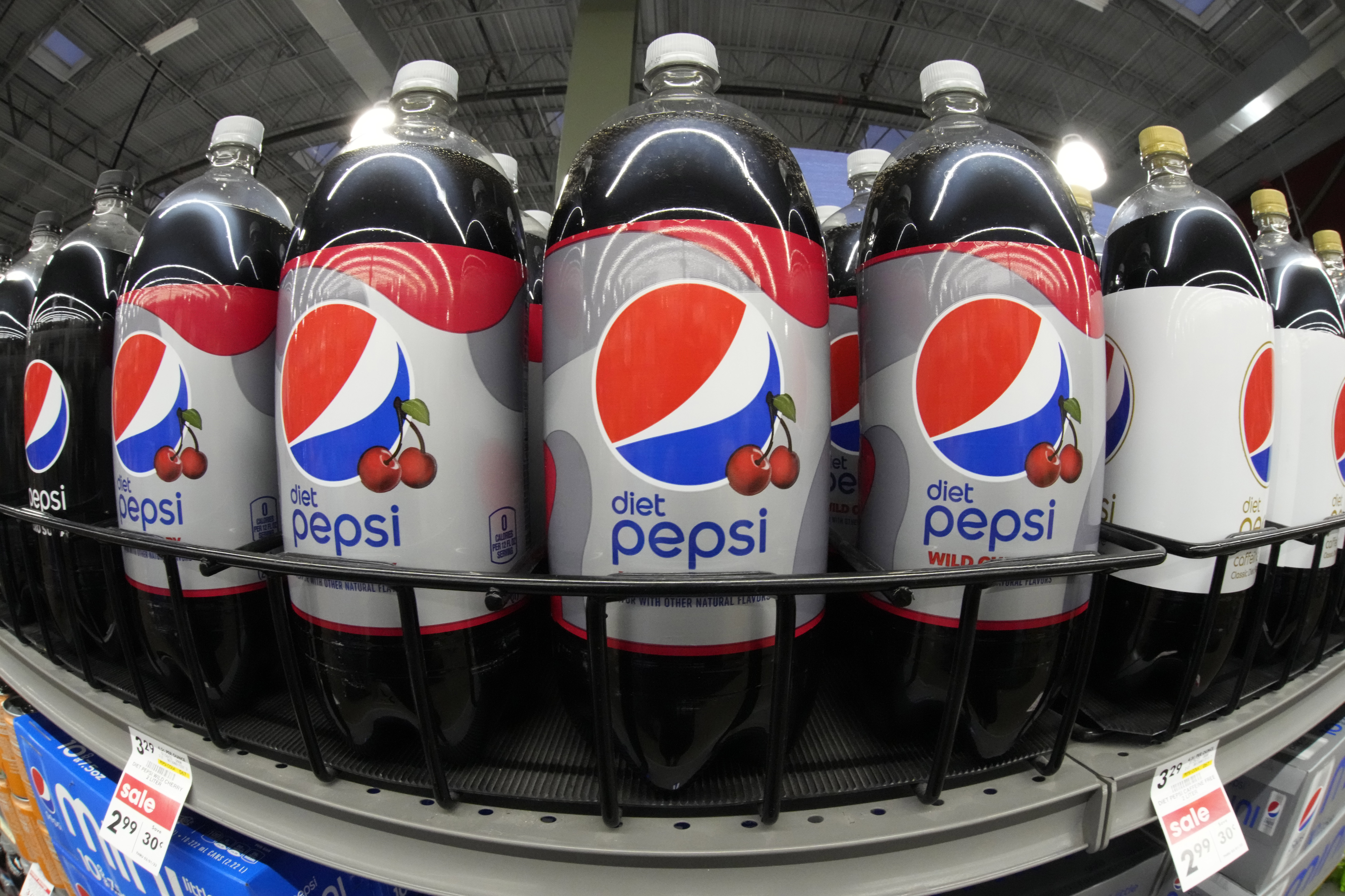 PepsiCo hikes prices by double and News profits AP digits | 7th quarter consecutive the 14% for jump
