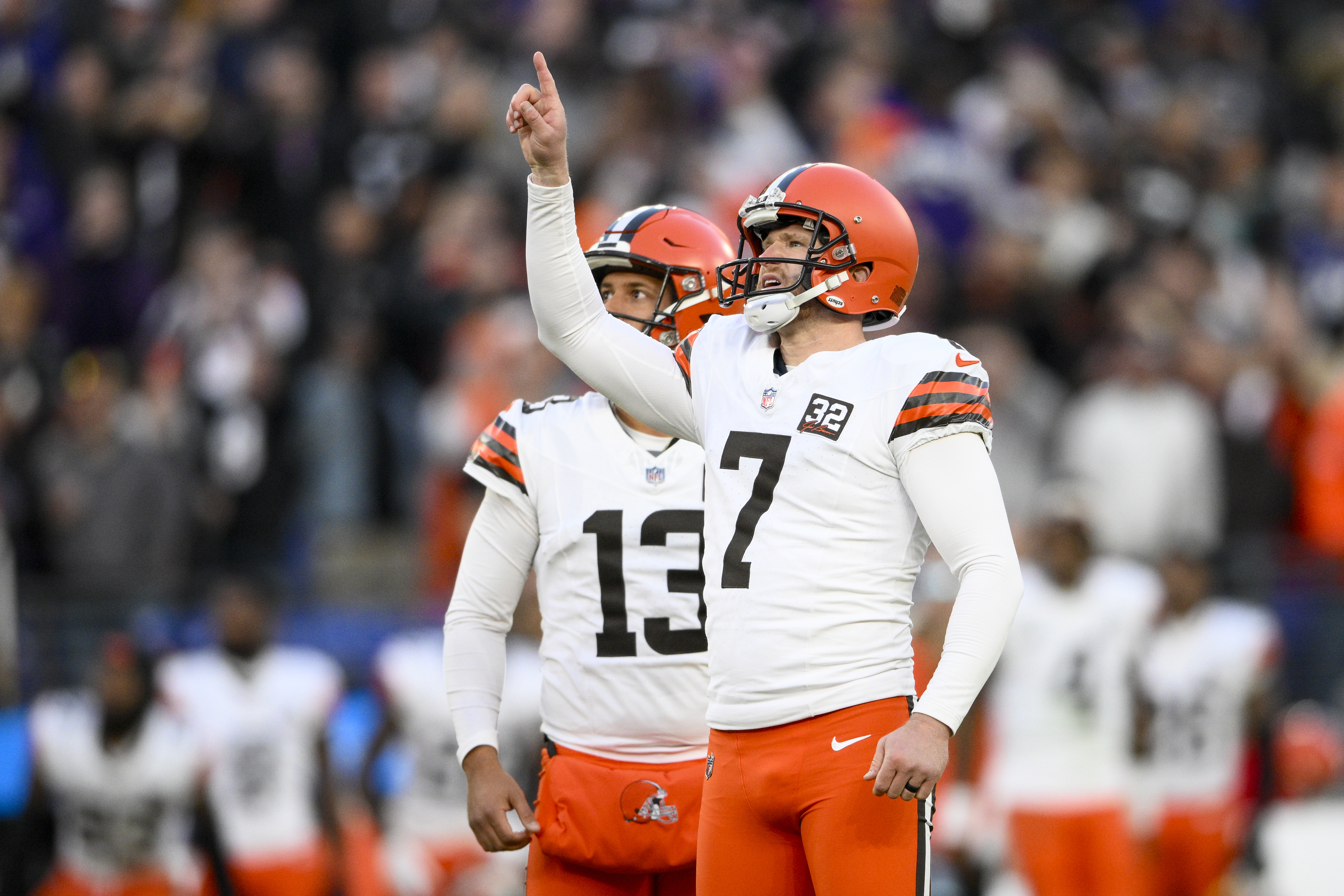 Watson rallies Browns from 14 down in 4th to 33 31 win over Ravens