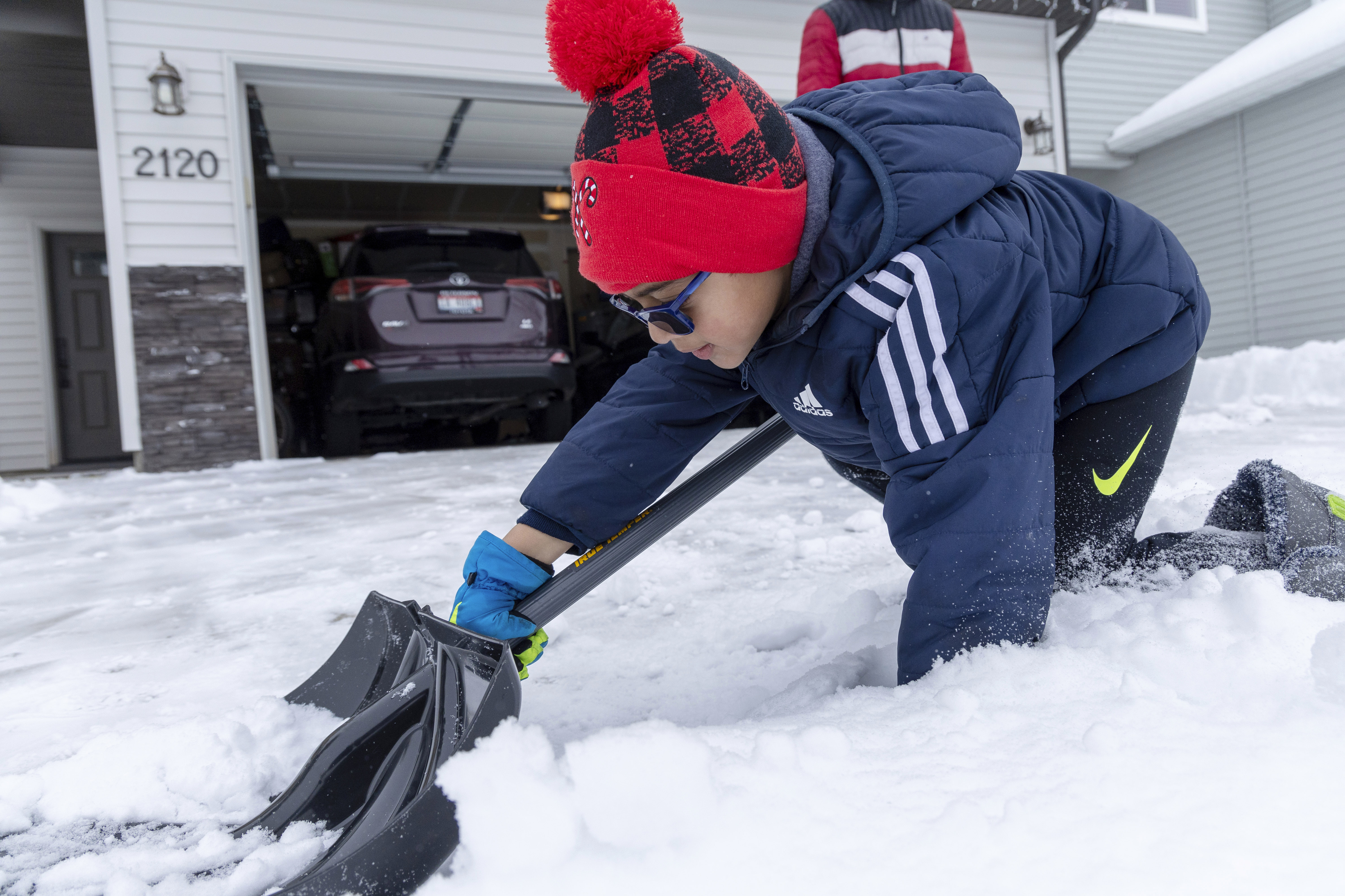 Deep freeze' continues moving through the Midwest and South