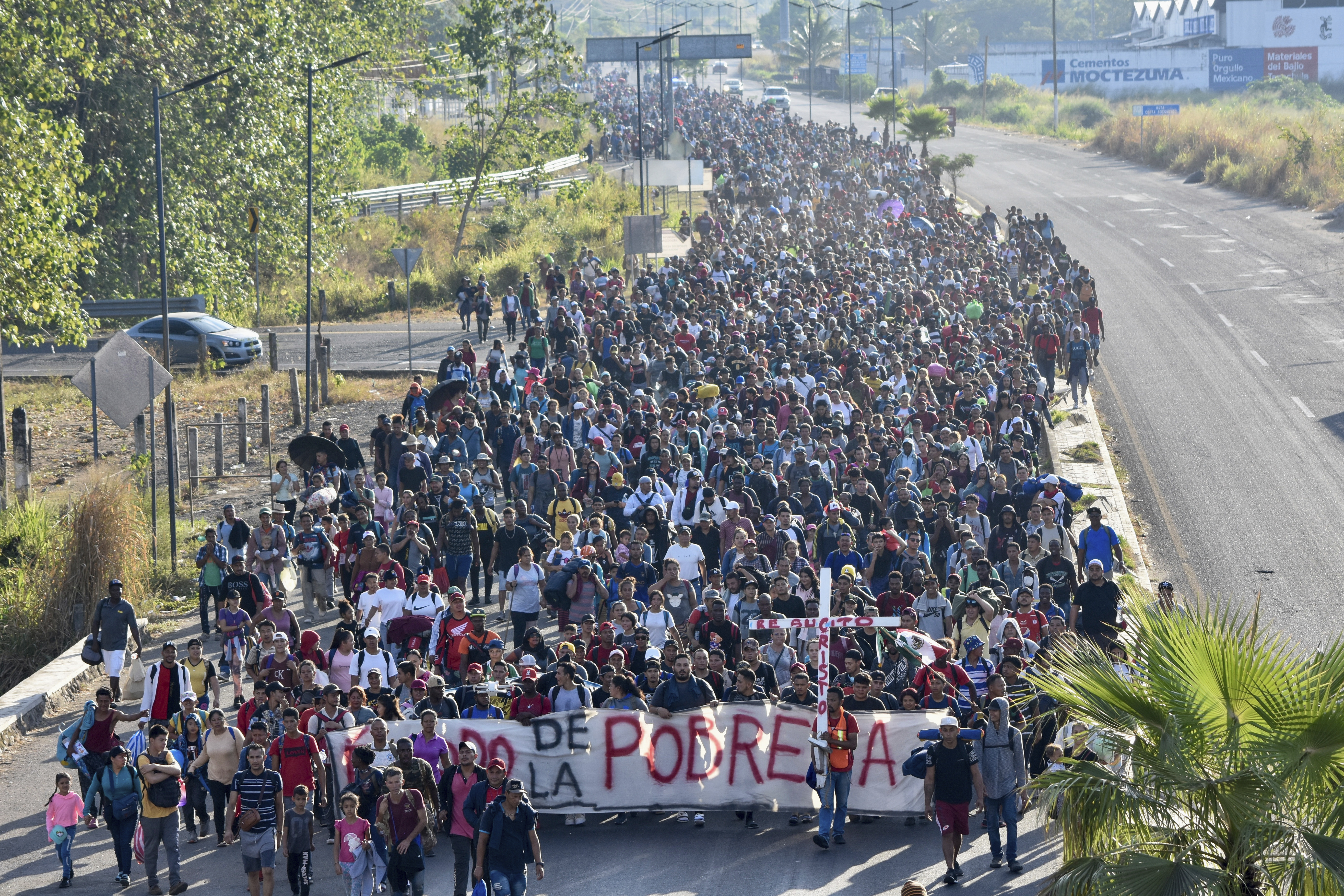 Thousands join migrant caravan in Mexico ahead of Blinken s visit