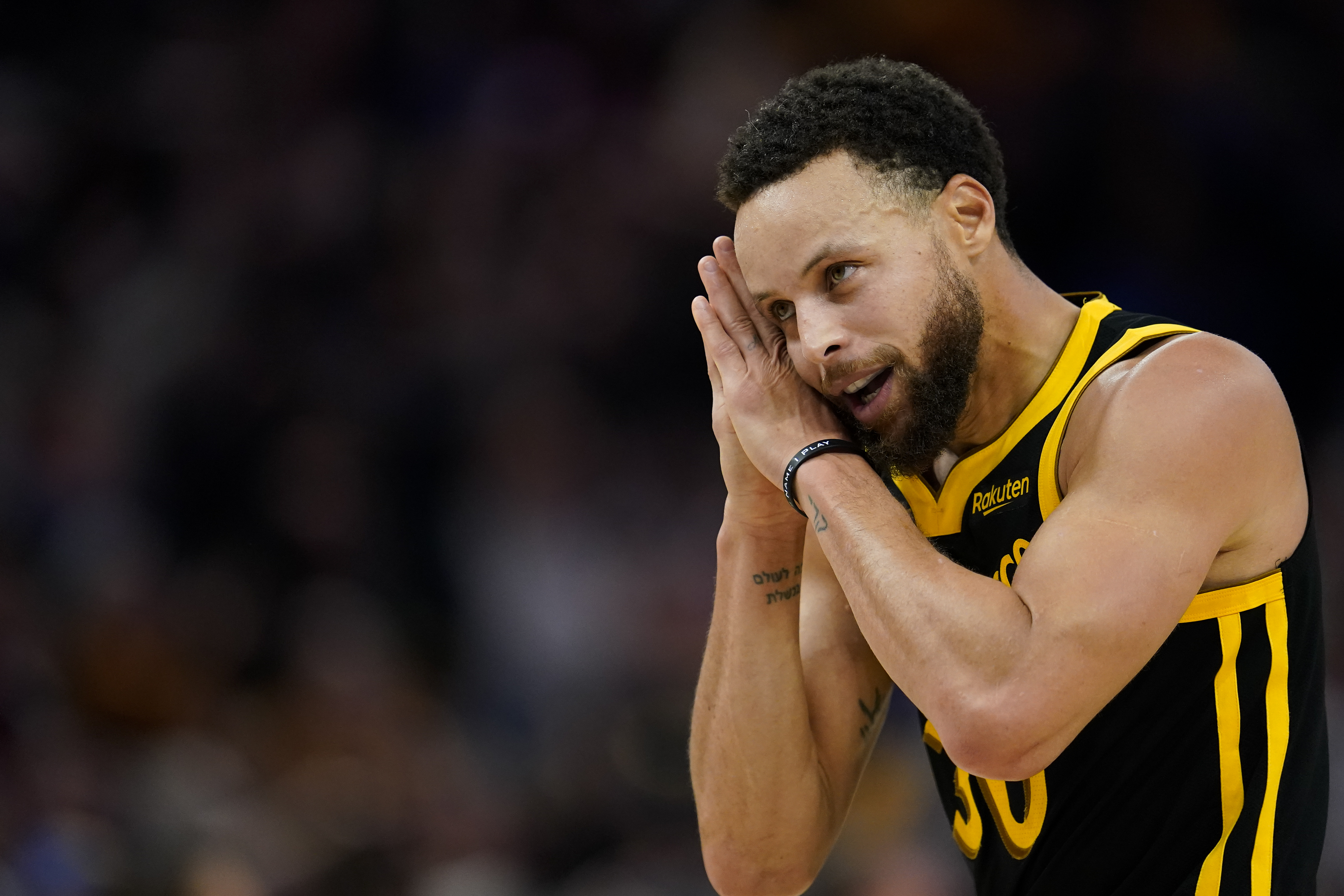 NBA Rumors: Warriors' Stephen Curry to Miss 'A Game or Few Games