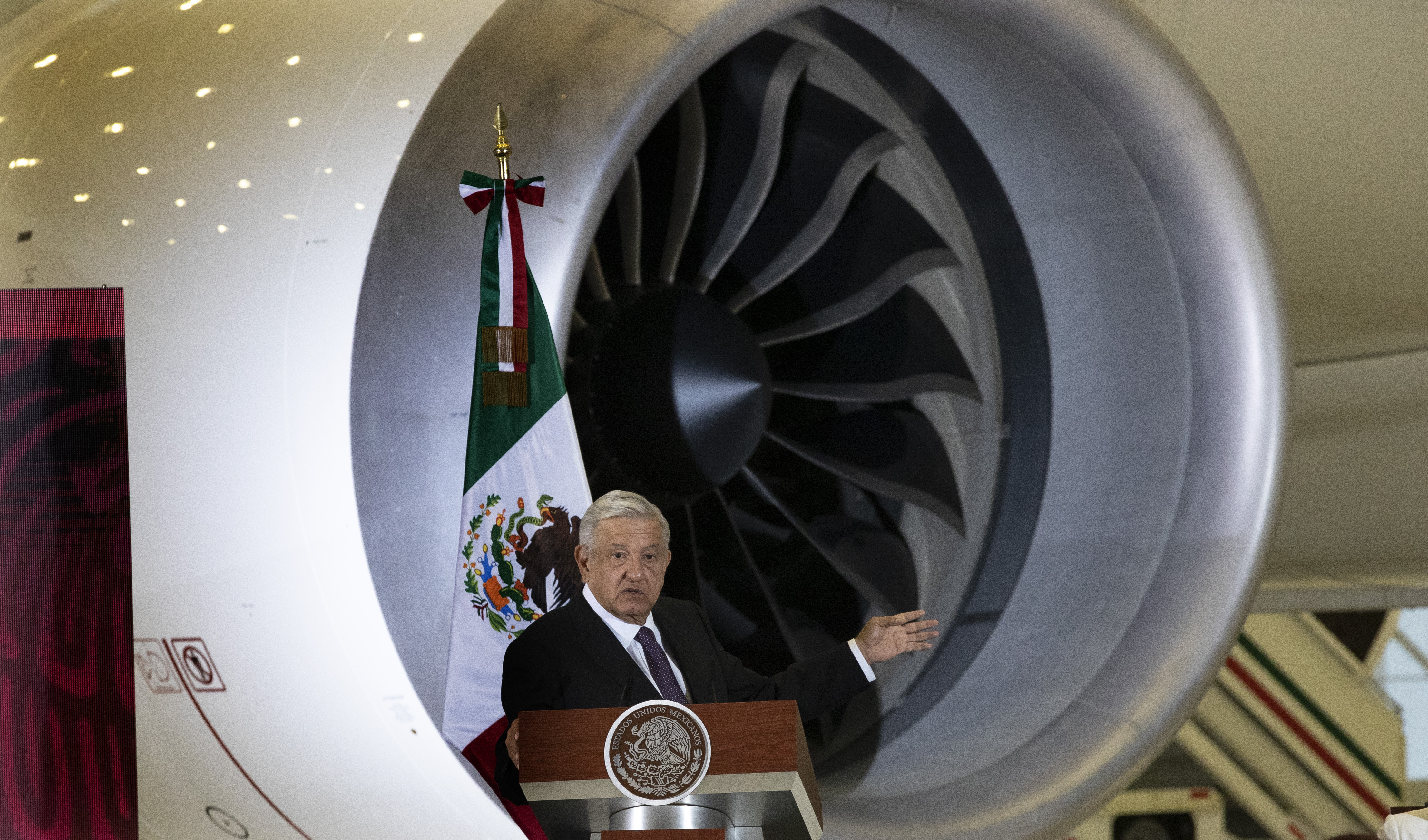 Mexico s army run airline to take off in September but the flight