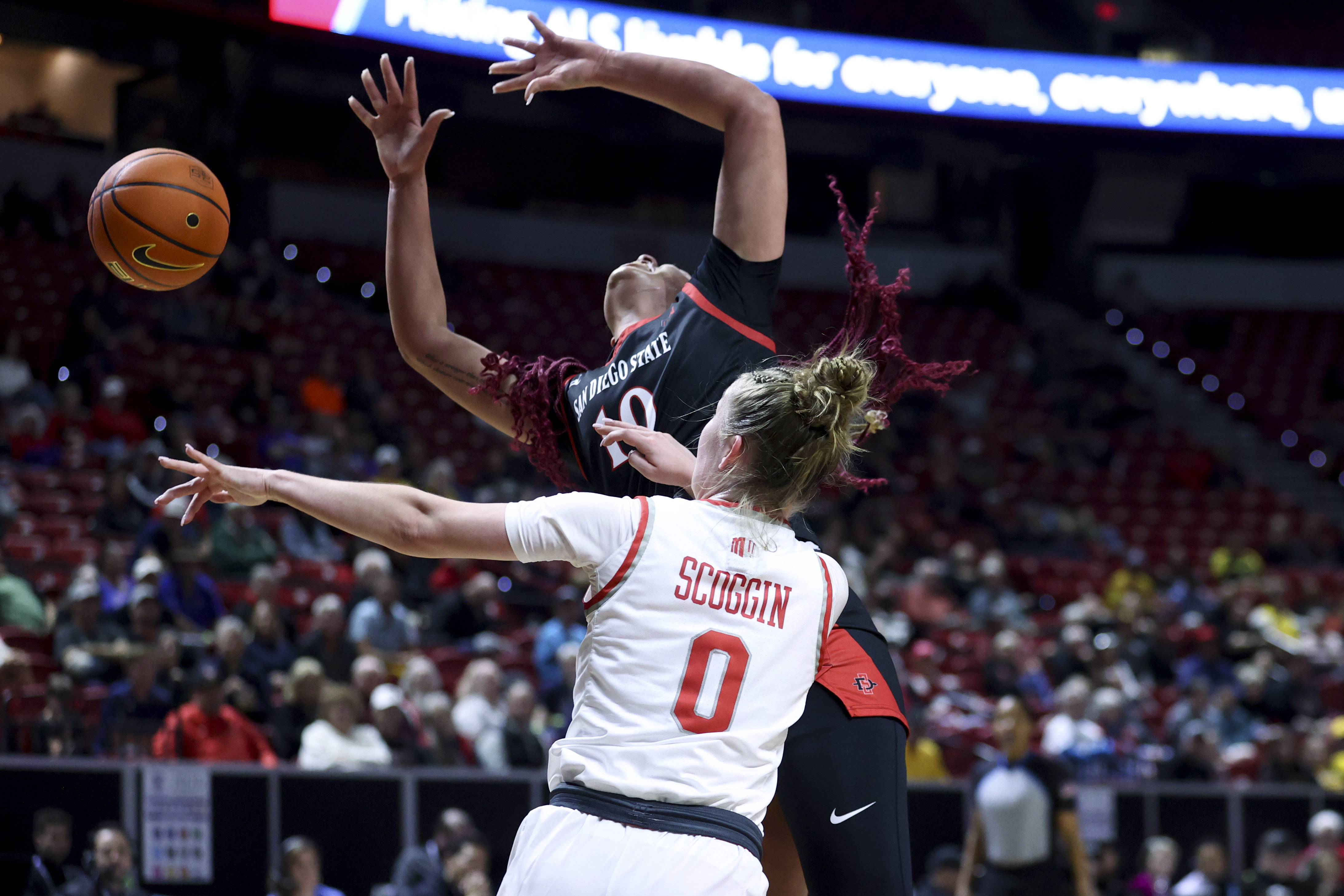 No. 21 UNLV women beat San Diego State for third consecutive