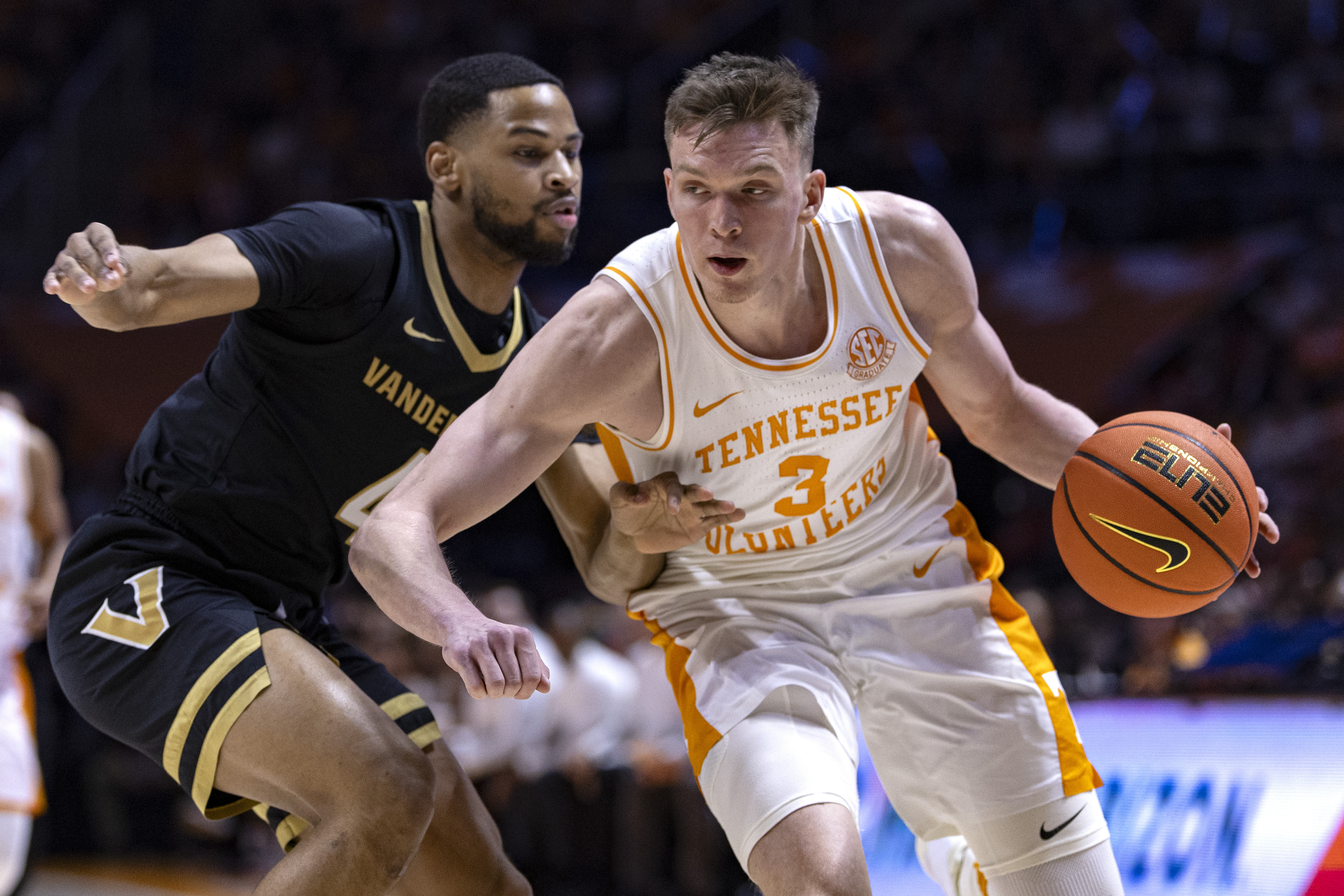 Dalton Knecht shoots up NBA draft boards, helping No. 5 Vols chase Final  Four