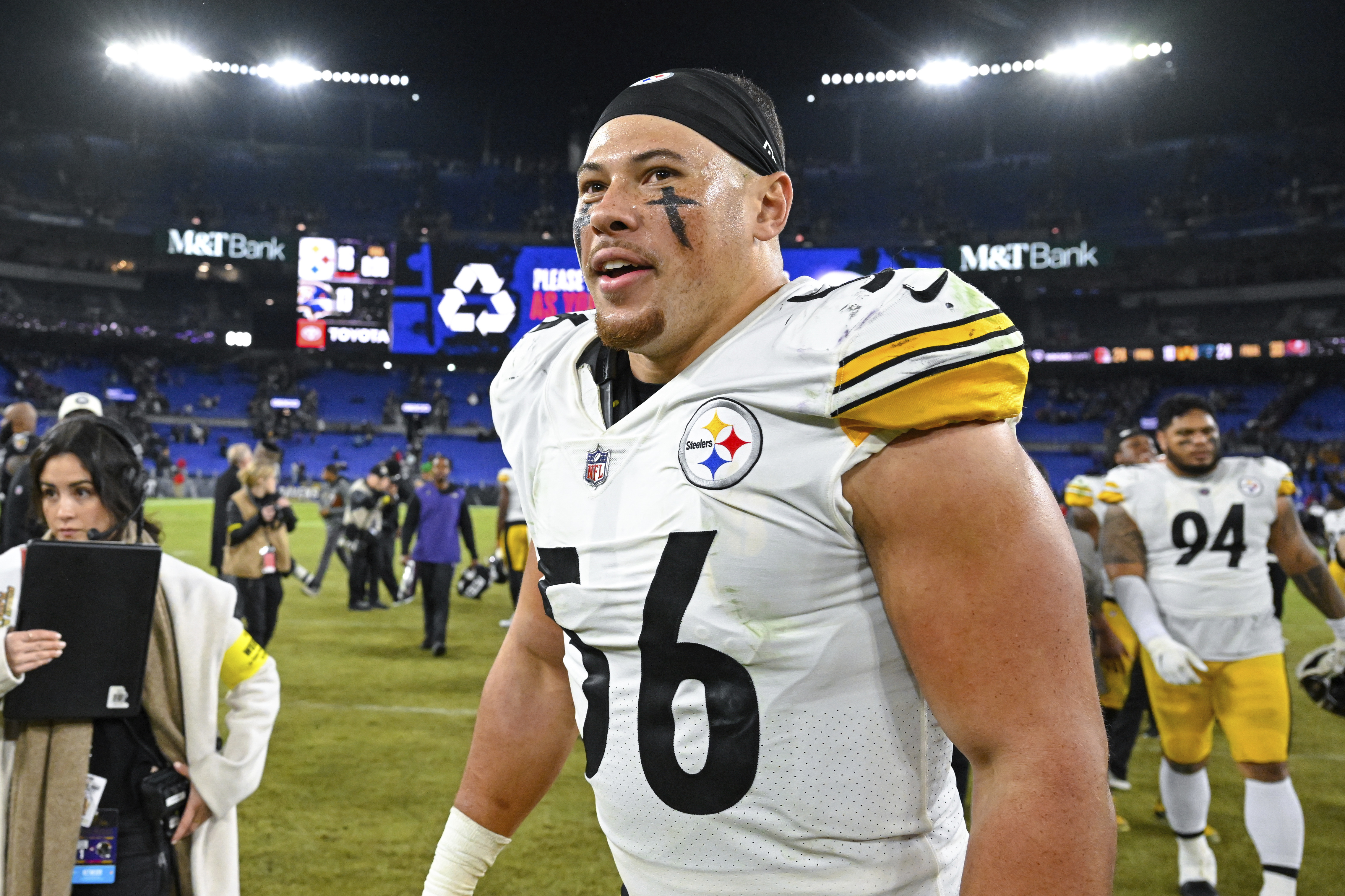 Linebacker Alex Highsmith signs contract to stay with the Steelers through  2027 | AP News