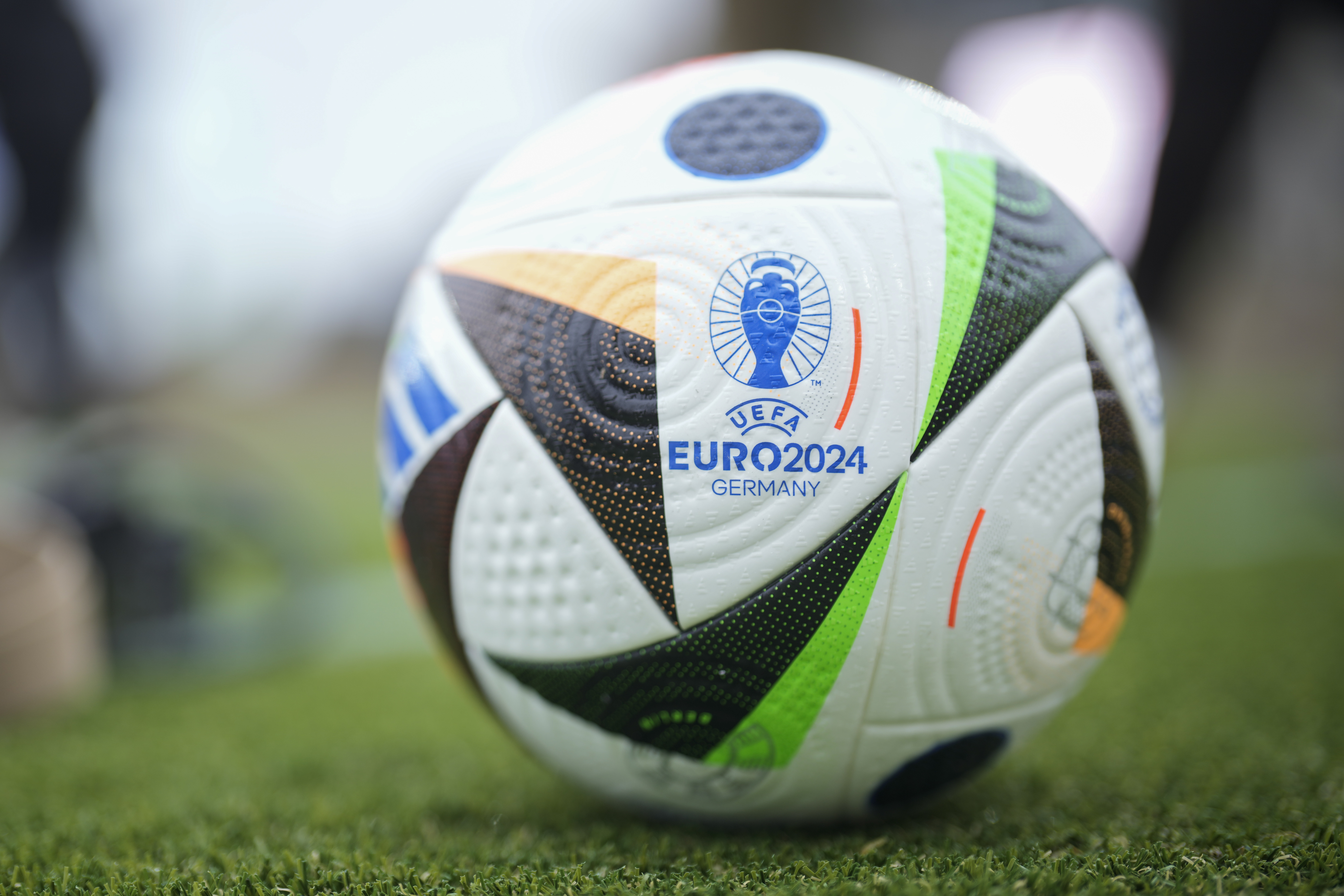 Ballon de football Euro 2024 ADIDAS