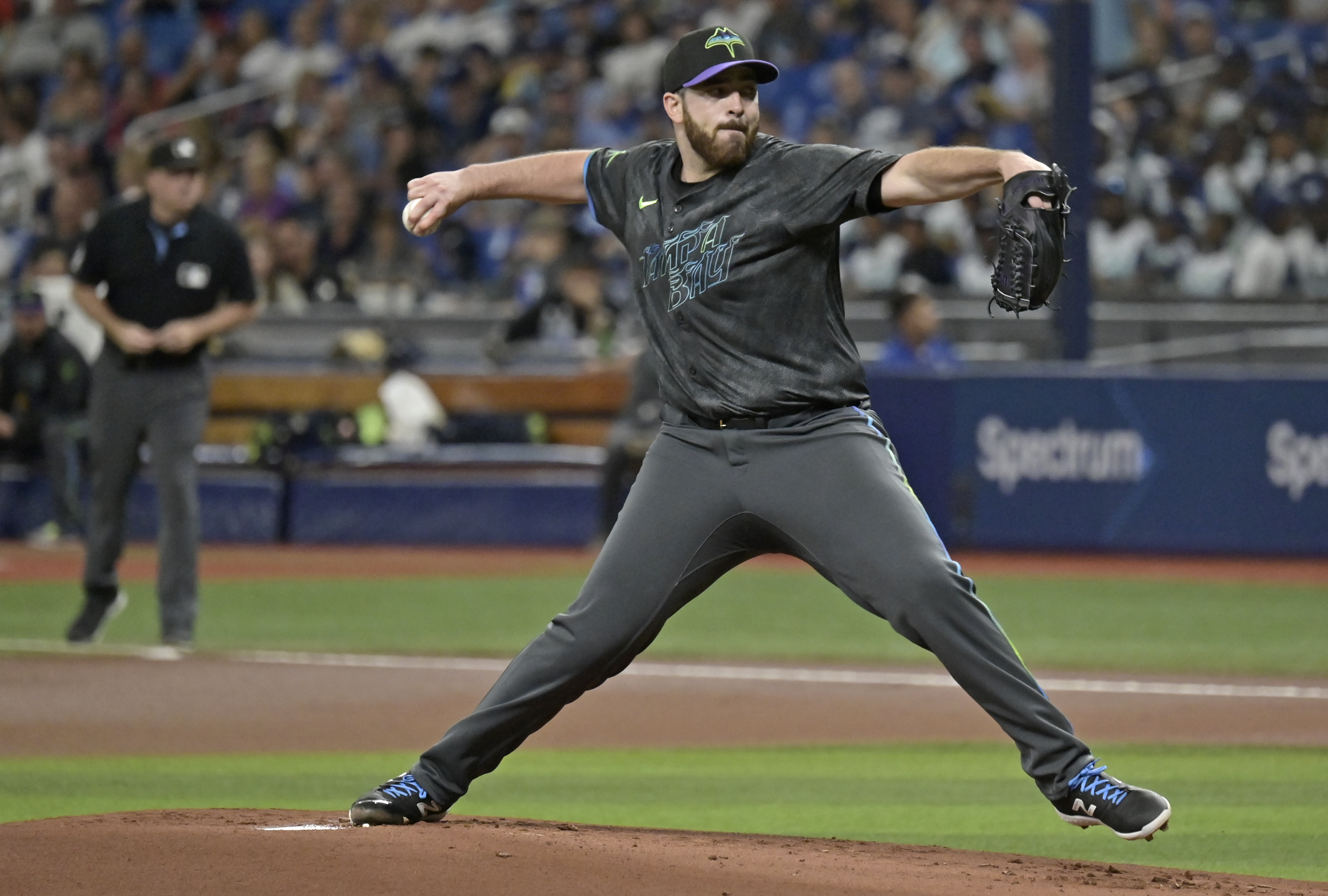 Brewers acquire right-handed reliever Nick Mears from Rockies | AP News