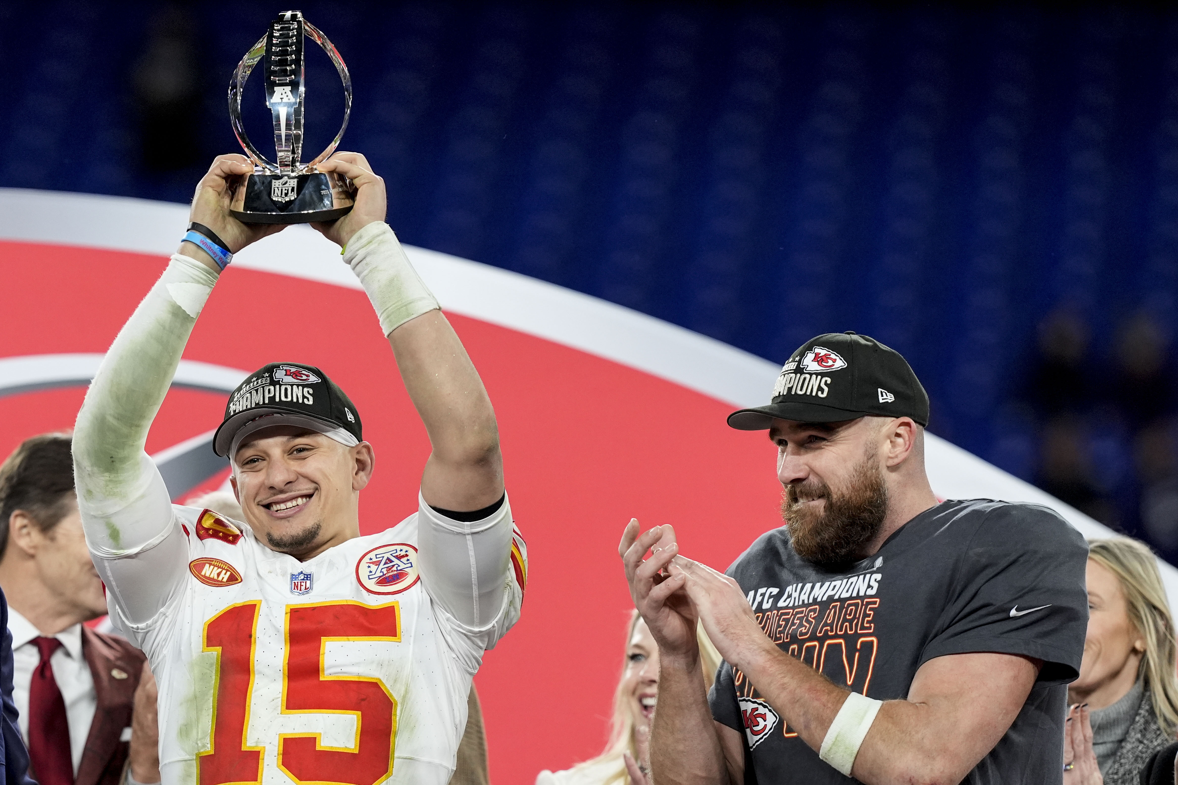 Chiefs deals championship jersey