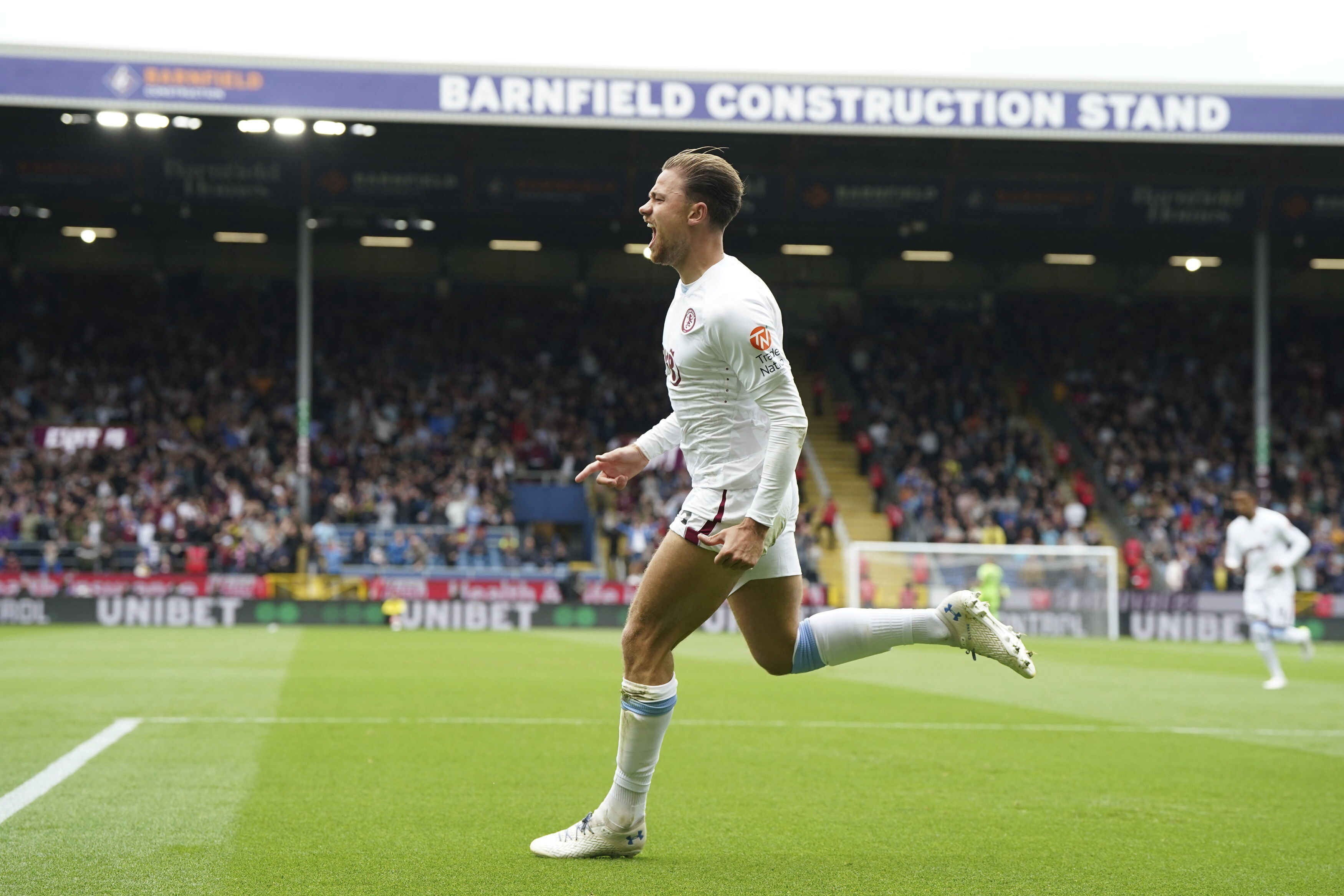 Tottenham 3-3 Aston Villa: Dramatic Daly equaliser earns Villans a point -  VAVEL International