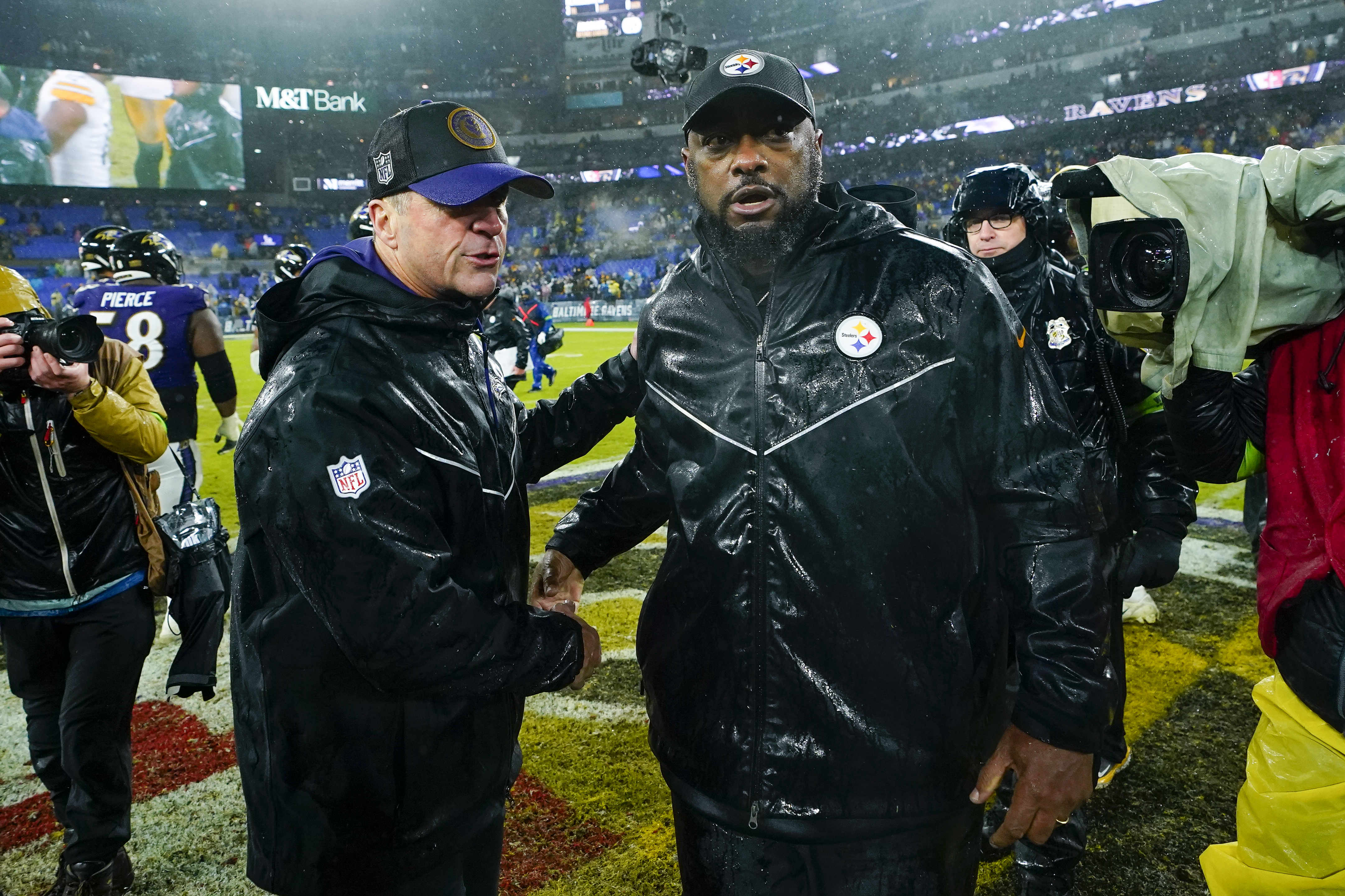 Steelers best sale rain jacket