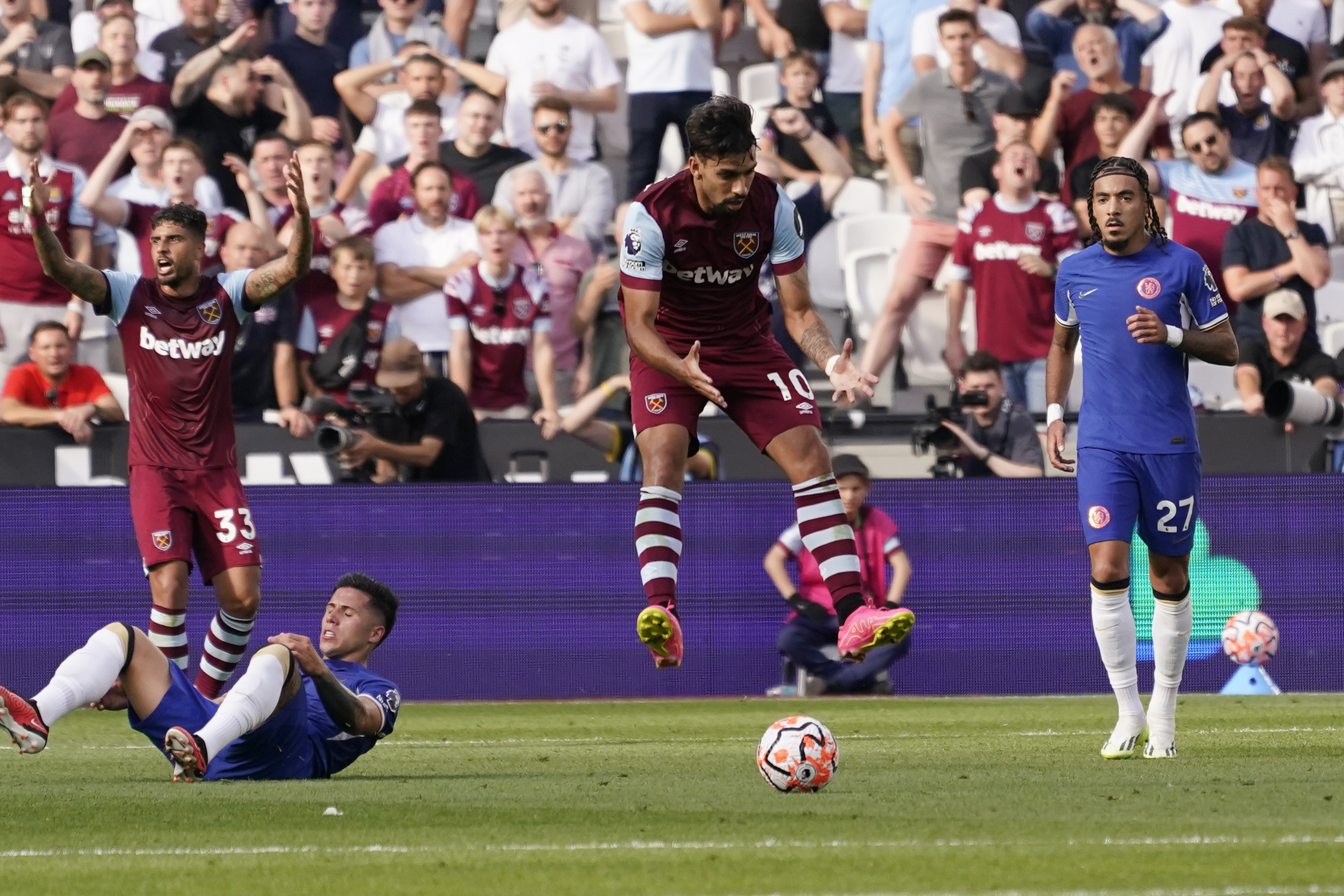 West Ham vs Chelsea result: James Ward-Prowse and Lucas Paqueta make mark  to secure win for 10-man Hammers