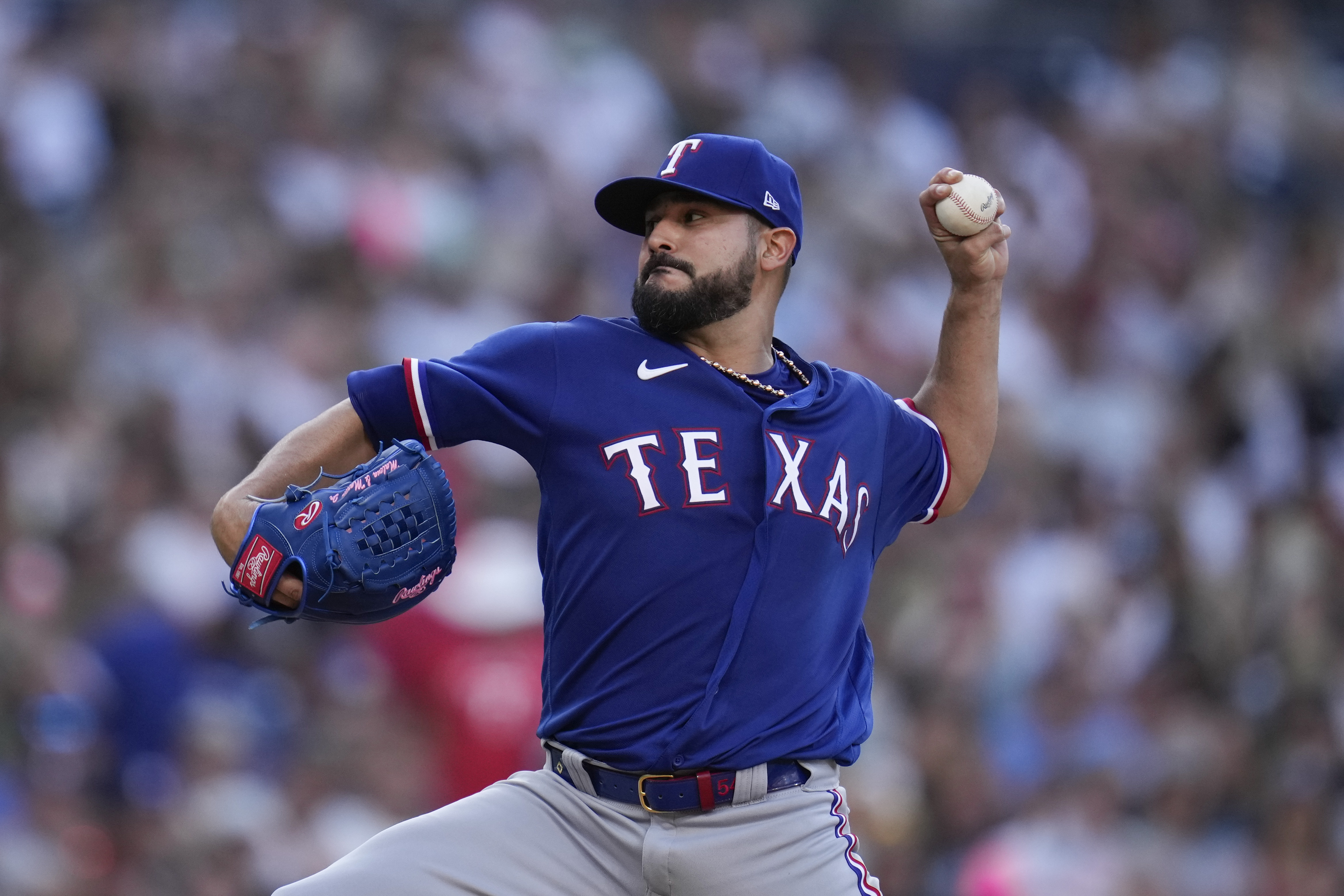 Left-hander Martín Pérez and Pirates finalize $8 million, 1-year contract |  AP News