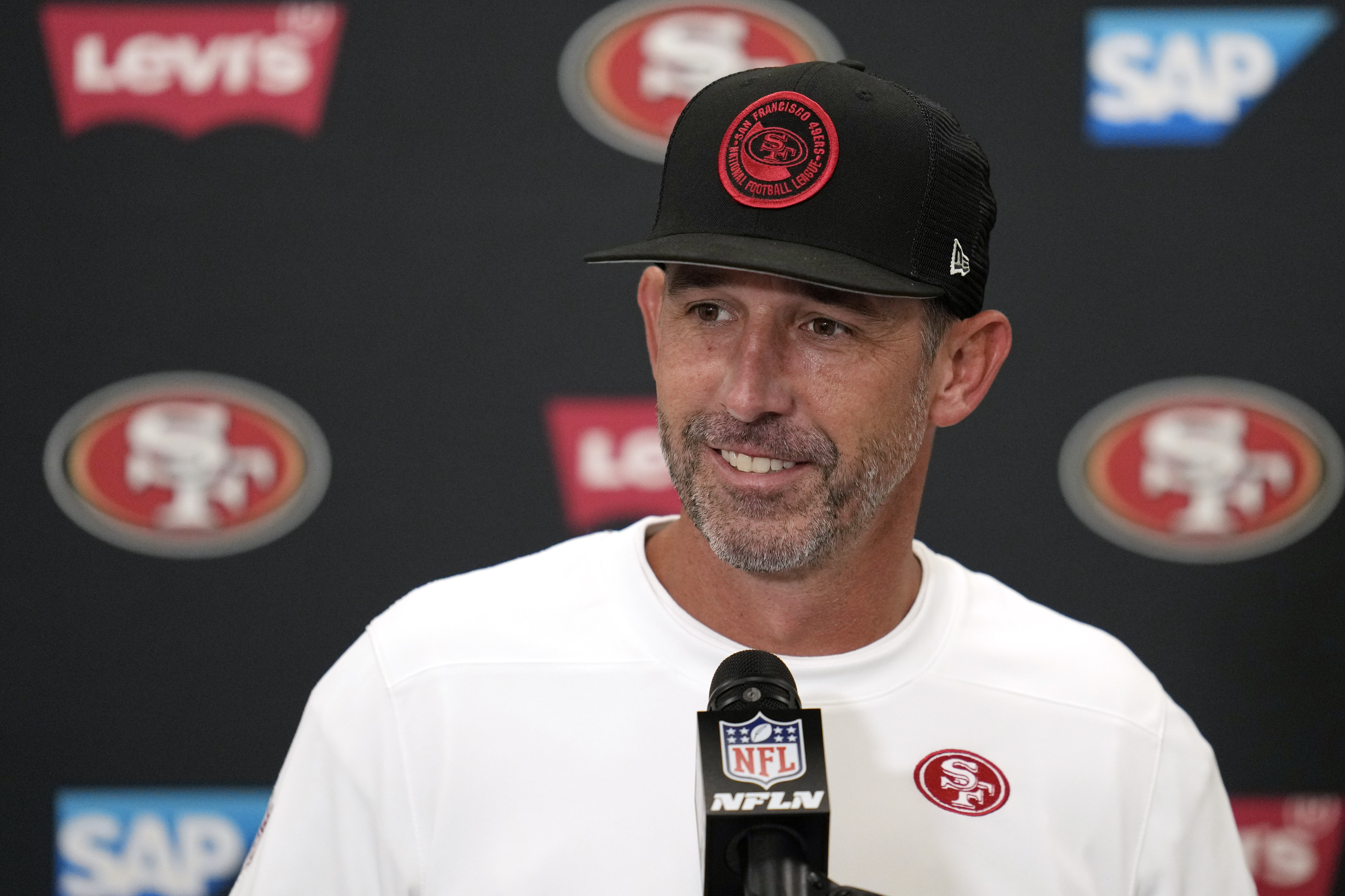 Trey Lance serve para o sistema de Shanahan nos 49ers?