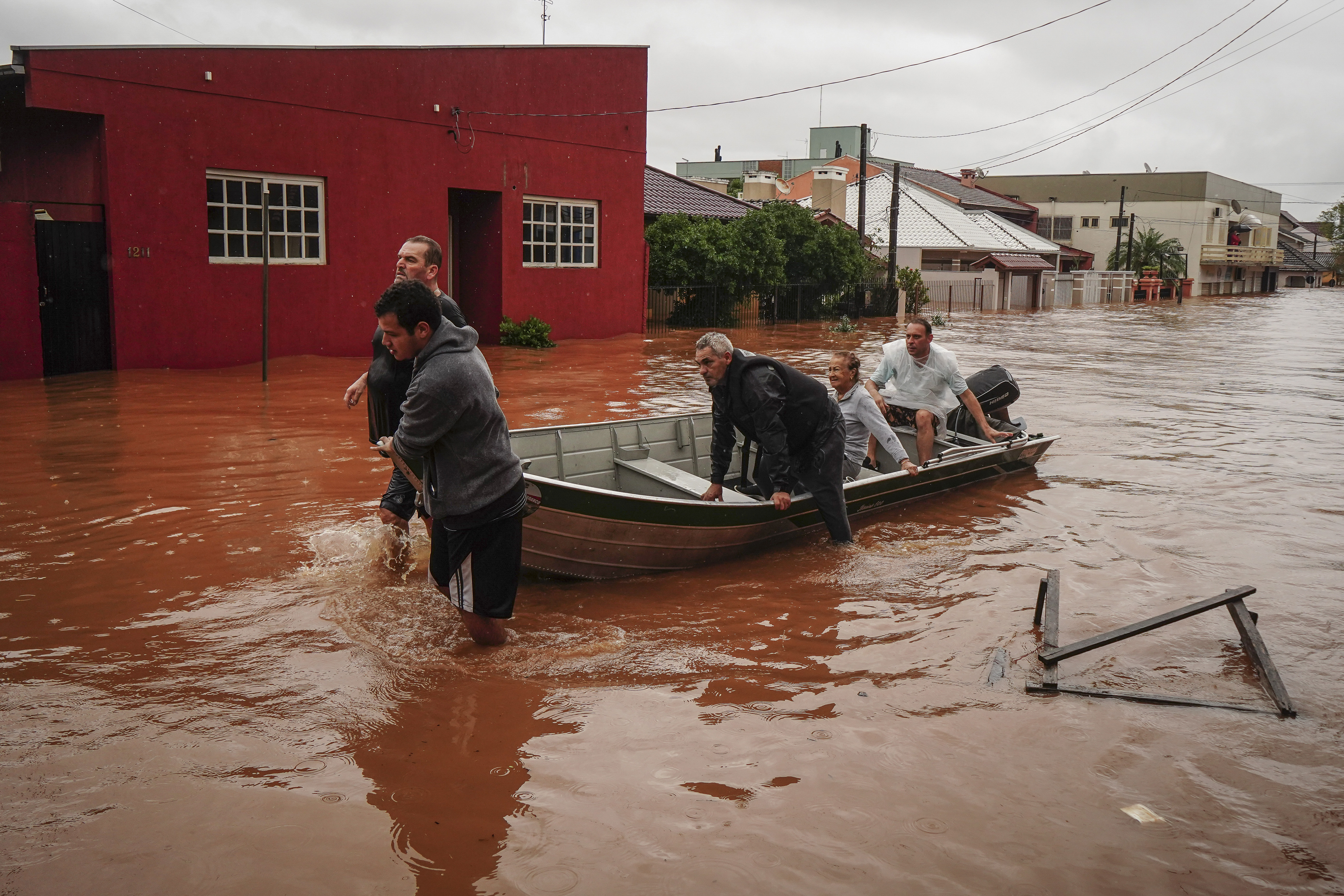 Southern Brazil has been hit by the worst floods in more than 80 years. At  least 39 people have died | AP News