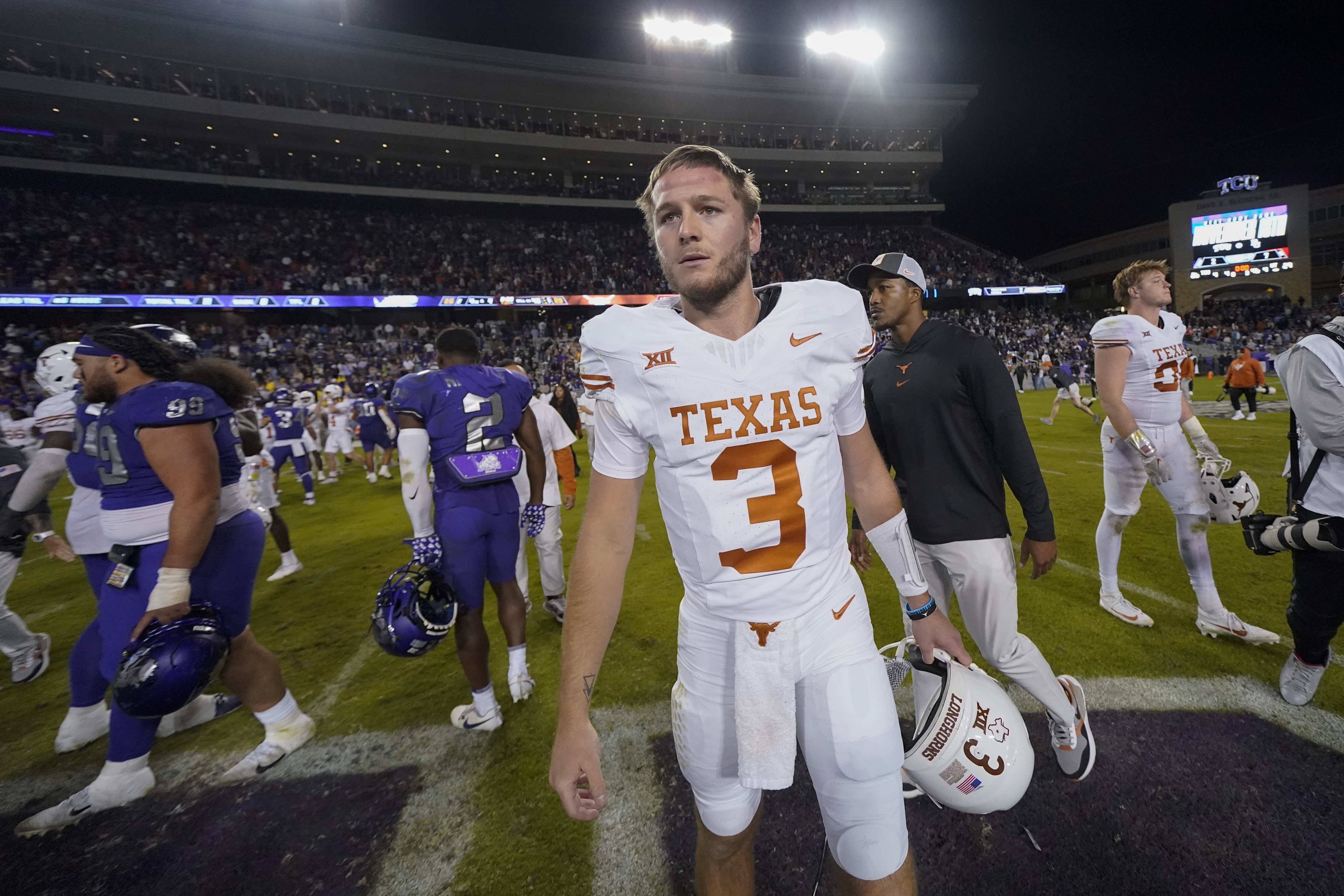 Texas remains at No. 7 in the third College Football Playoff