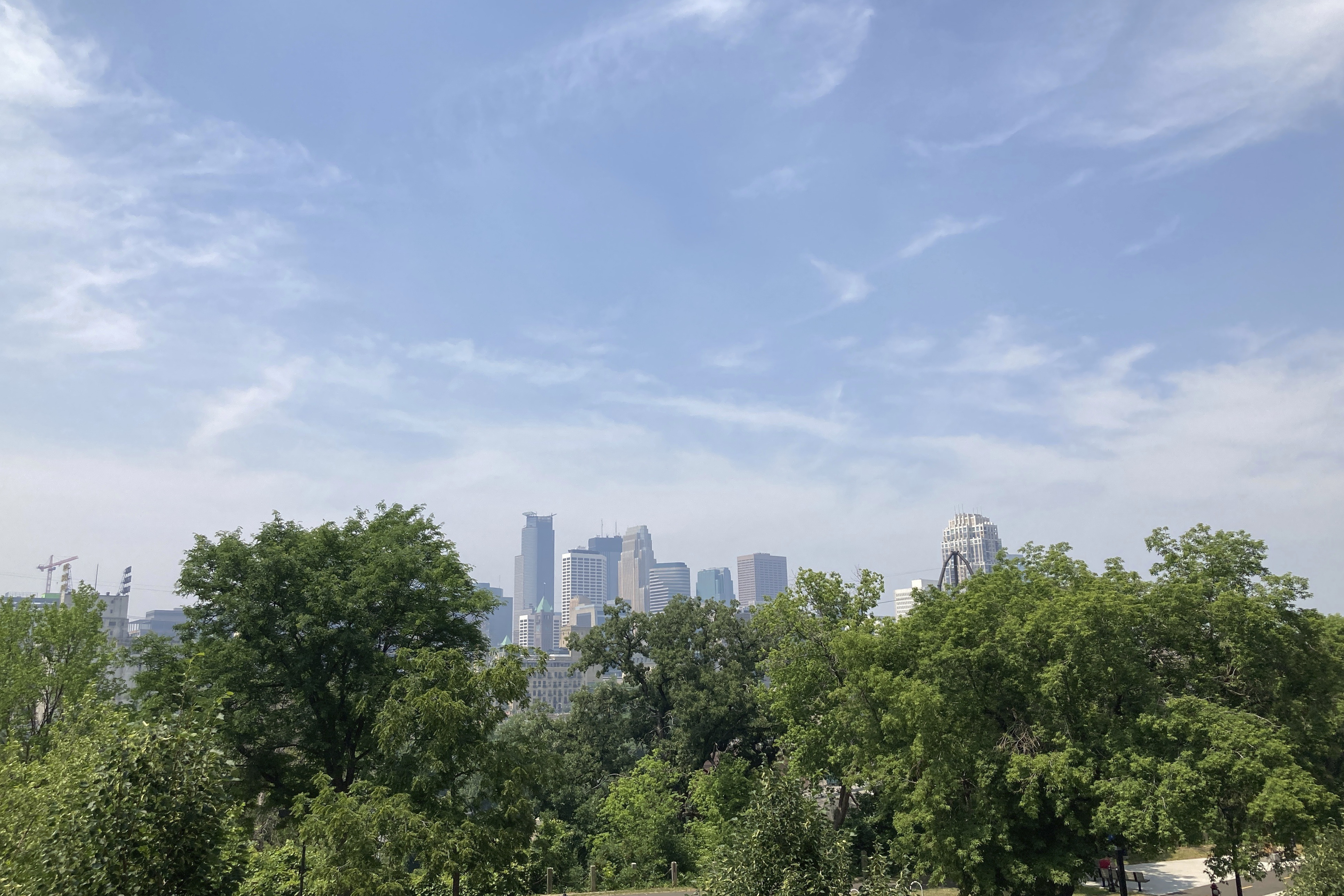 SEGURIDAD CON LOS FUEGOS ARTIFICIALES - El Minnesota de Hoy