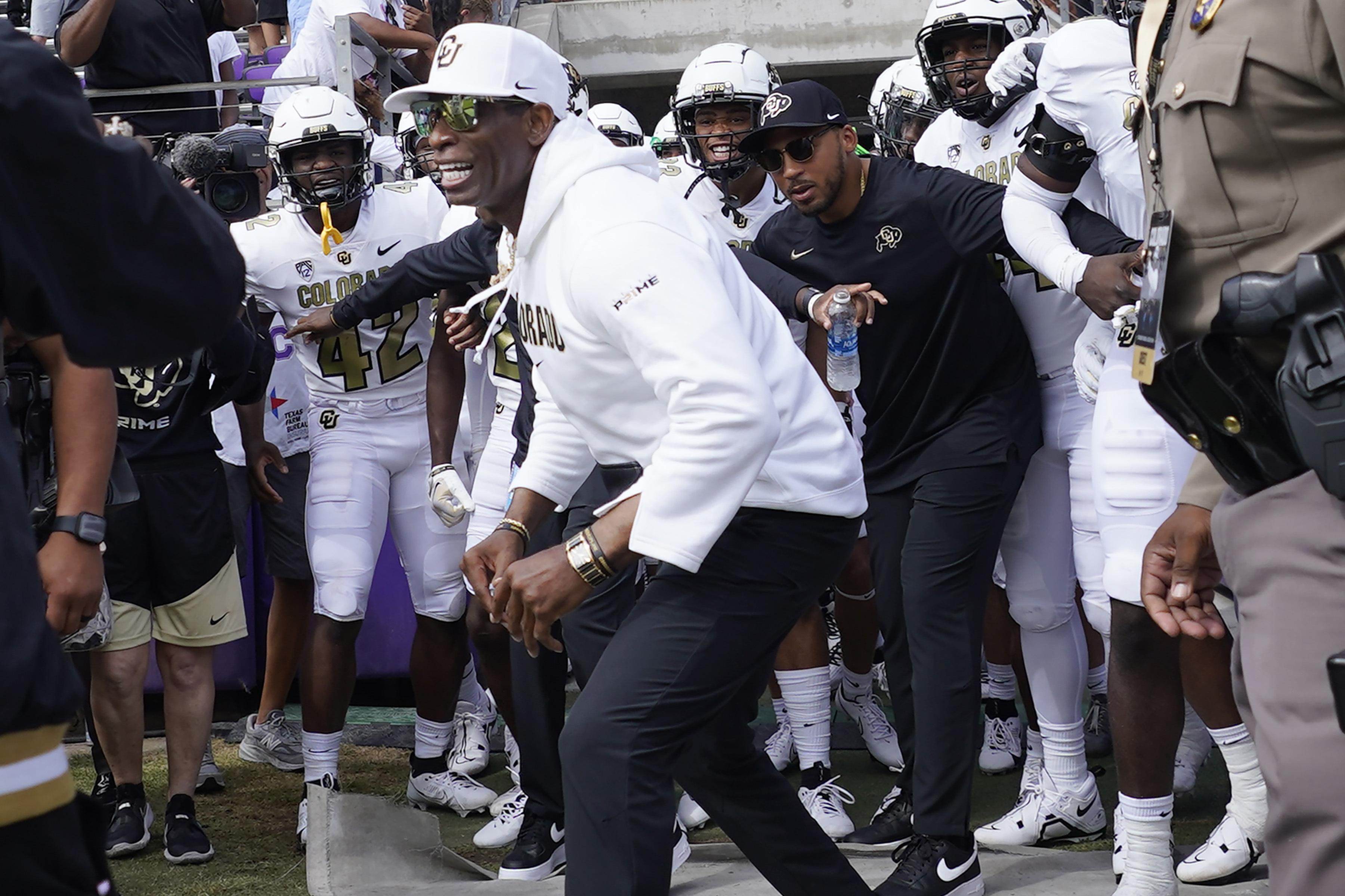 Deion Sanders makes fun of Louis Vuitton football Visor 