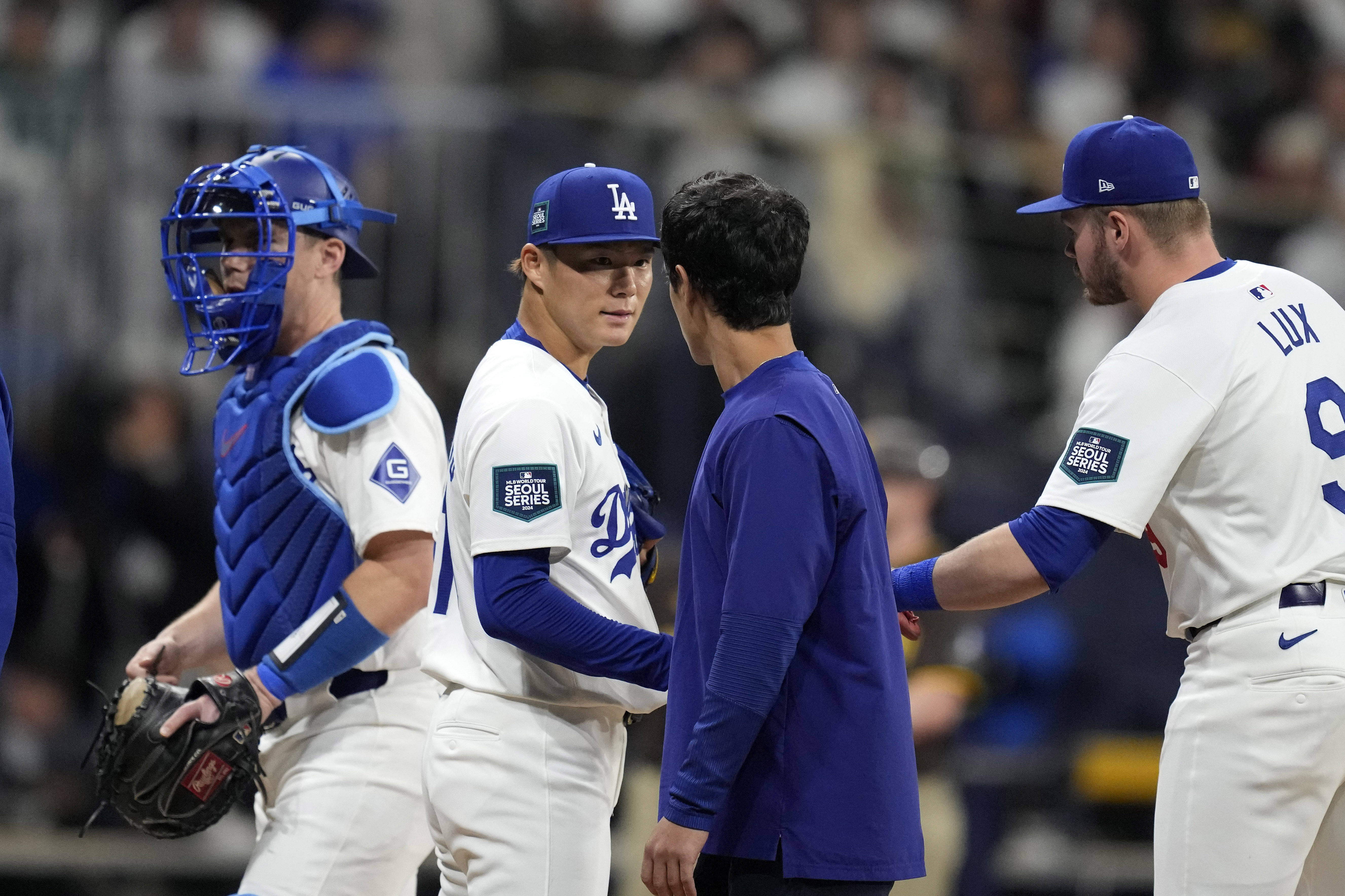 Yamamoto chased after 1st inning of debut as Padres beat Dodgers 