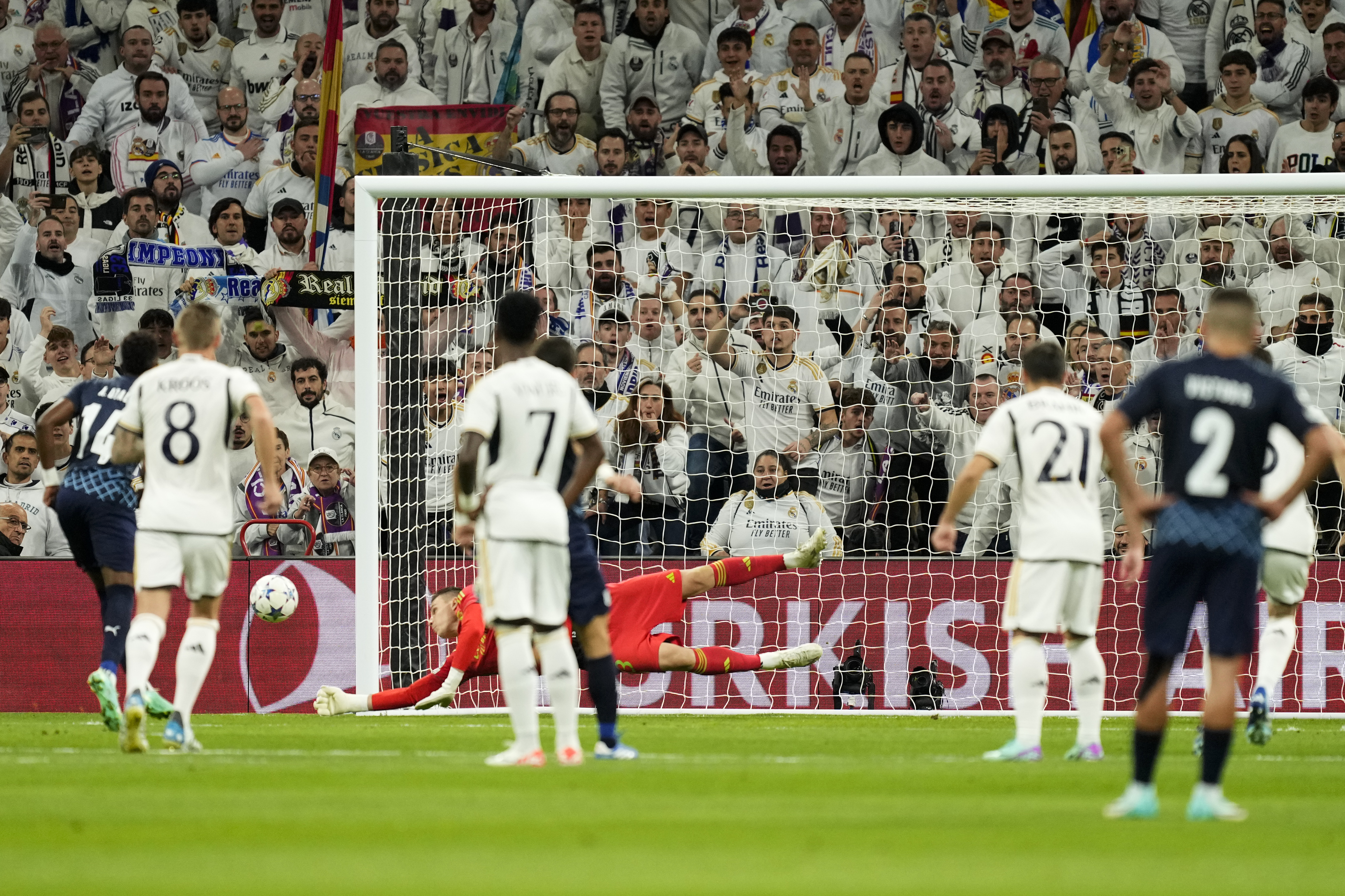 Football: La Liga suspended after Real Madrid quarantines players, Football