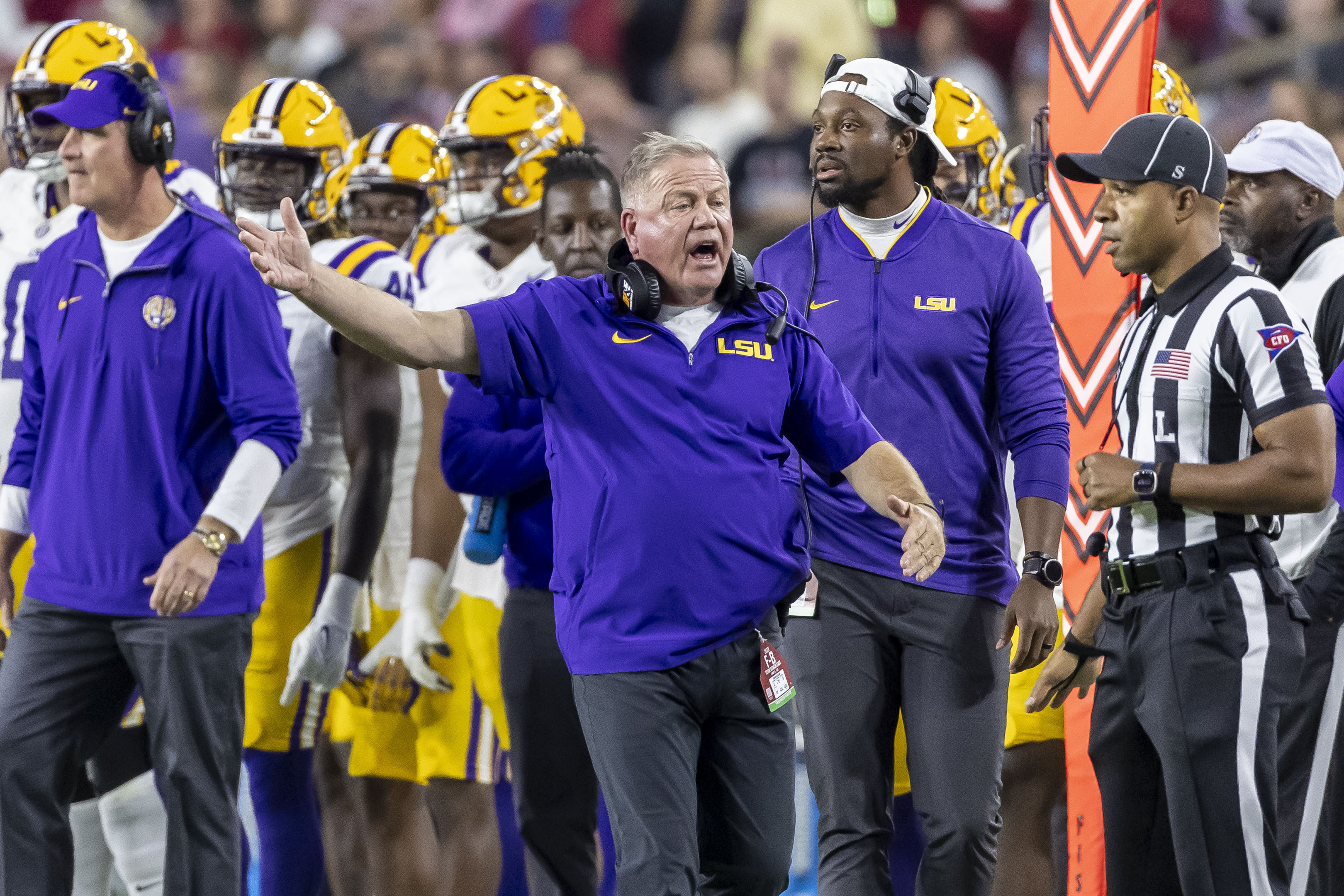 No. 18 LSU and unranked Florida seek strong finishes under their second-year coaches | AP News