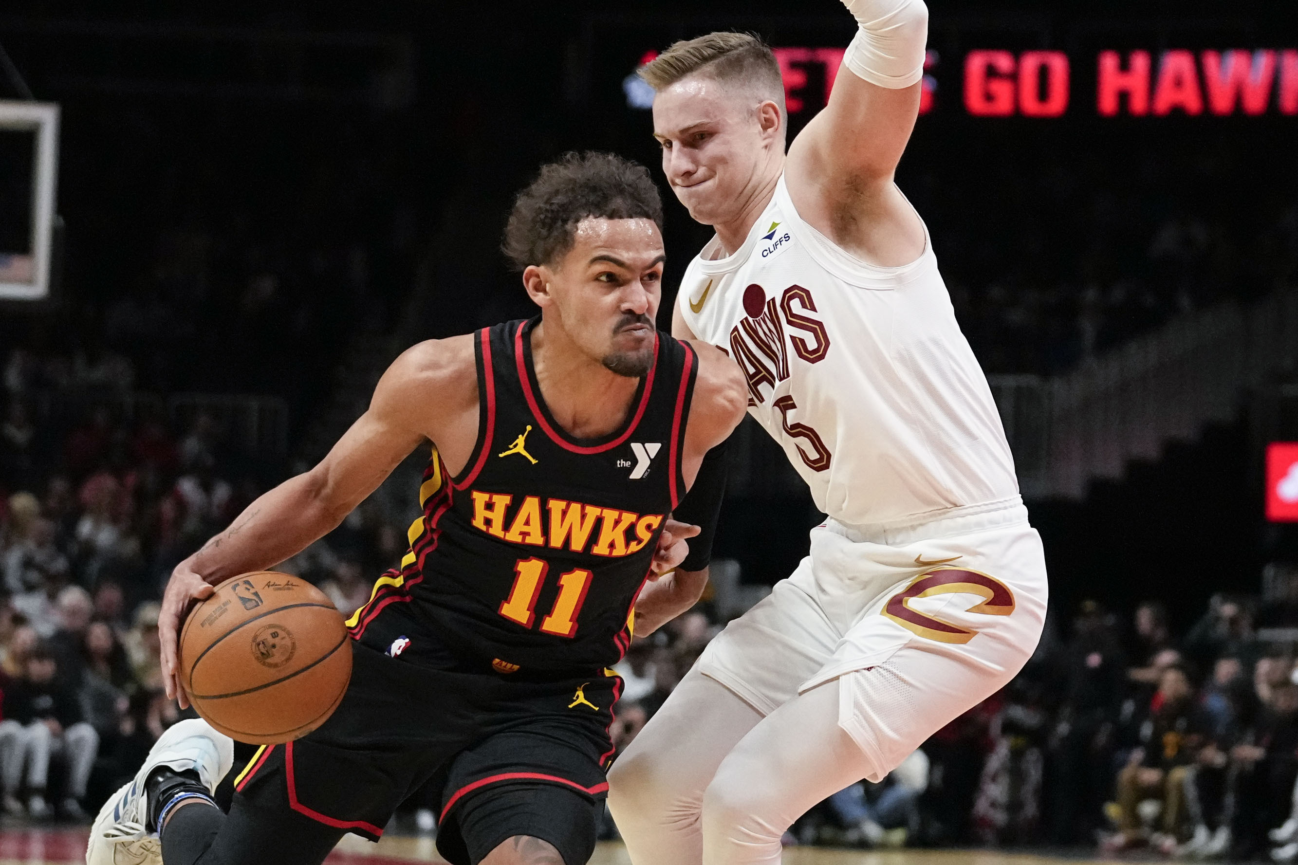 Hawks' Trae Young suffers a concussion and is out indefinitely