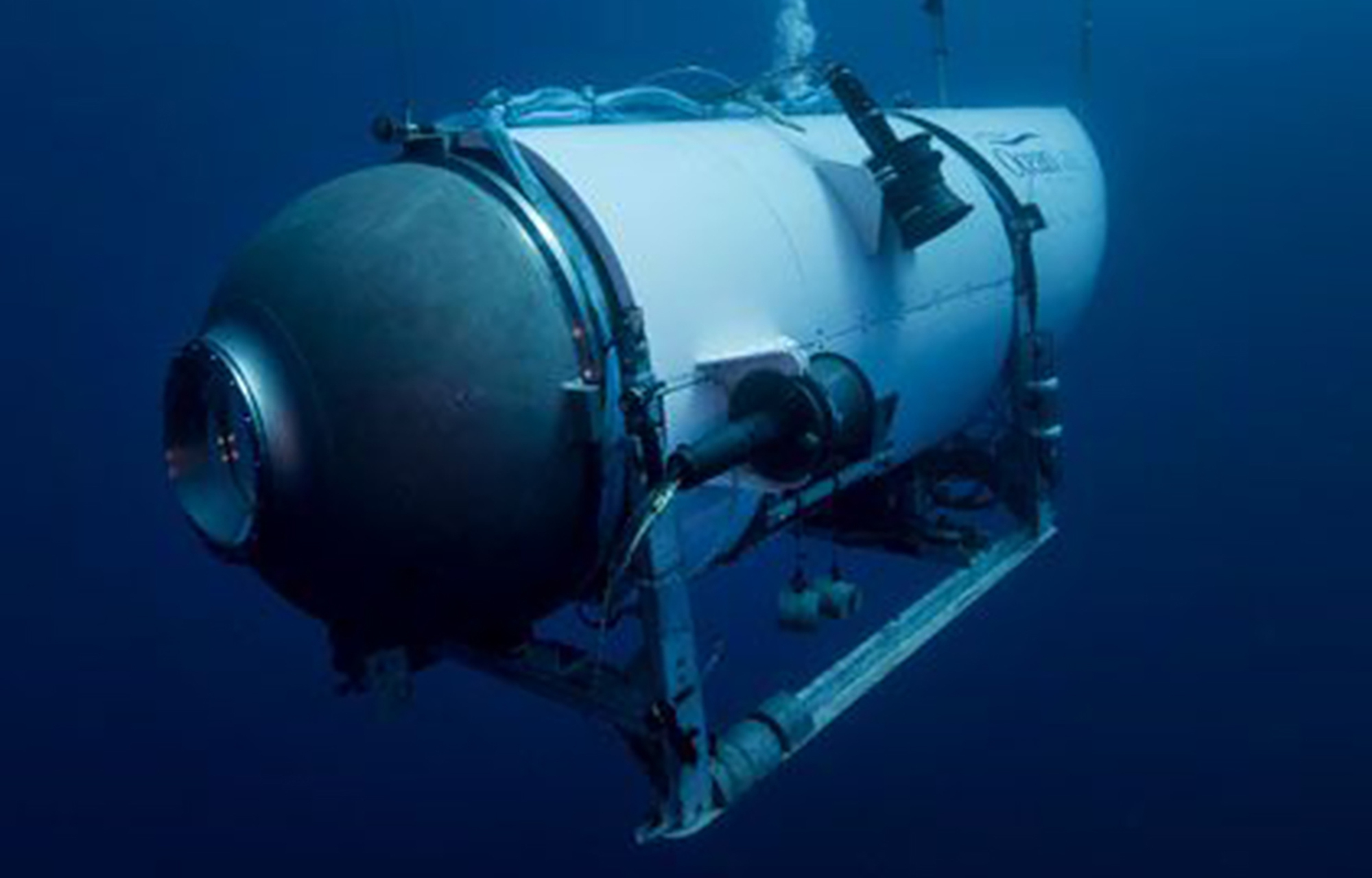 Diving Deep: Using Machines to Explore the Ocean [Book]