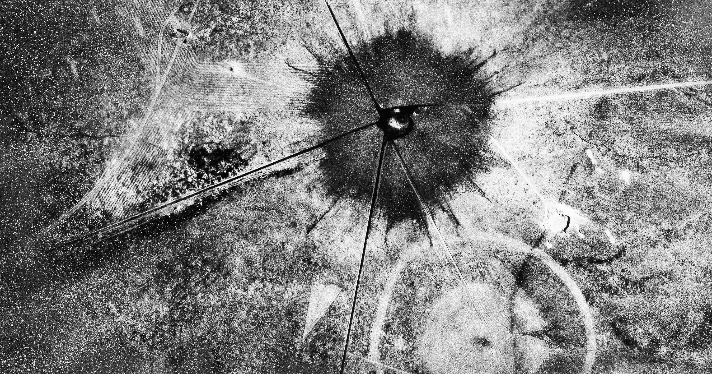 Quick Look: Lone Survivor - Giant Bomb