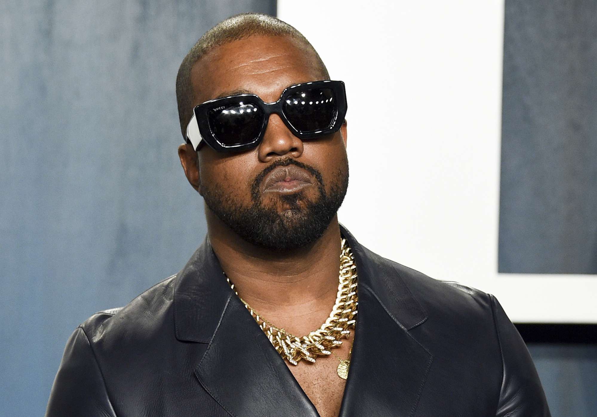 Kanye West apologises for string of antisemitic comments