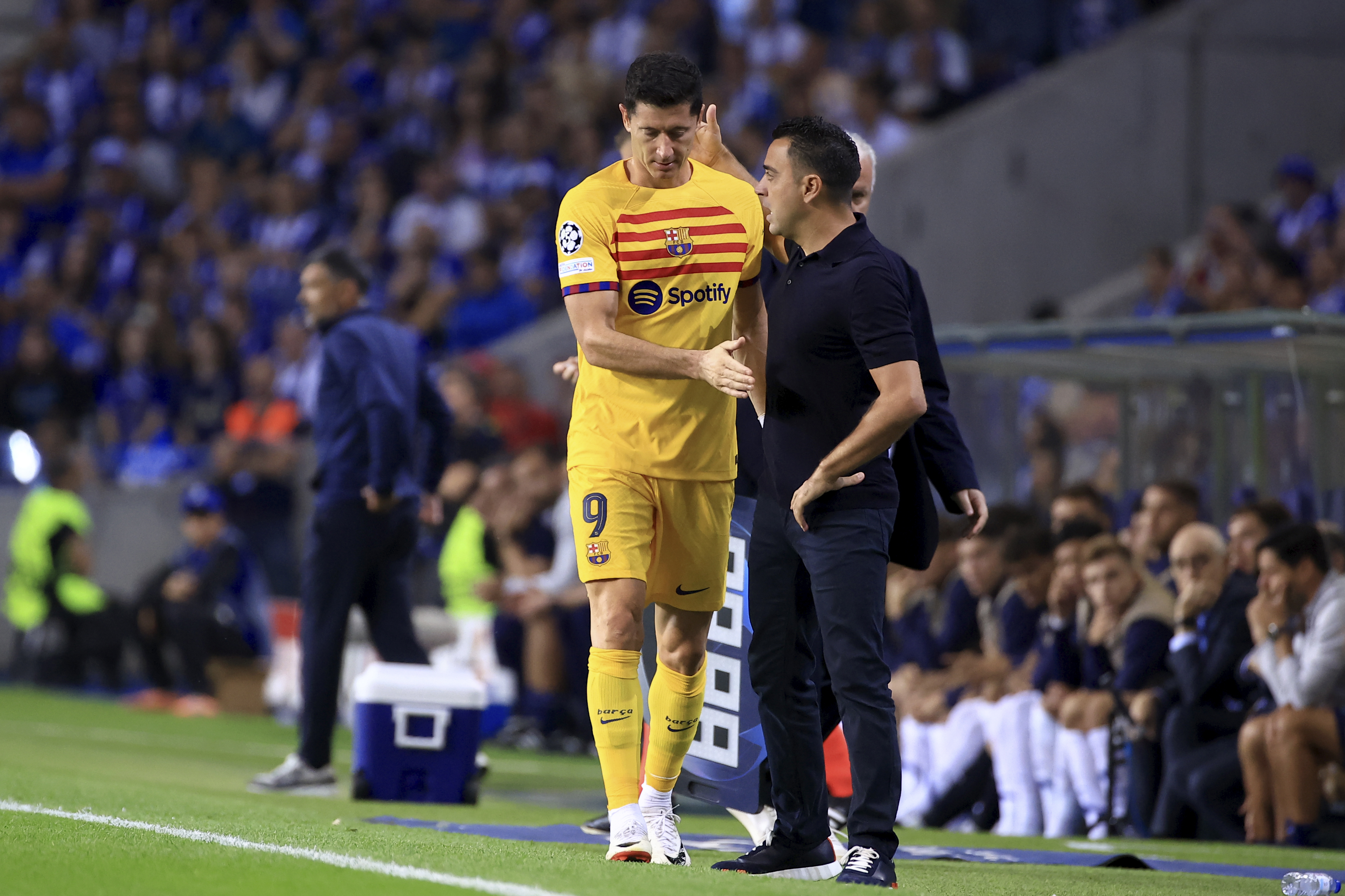 Barcelona's Robert Lewandowski sidelined with sprained ankle