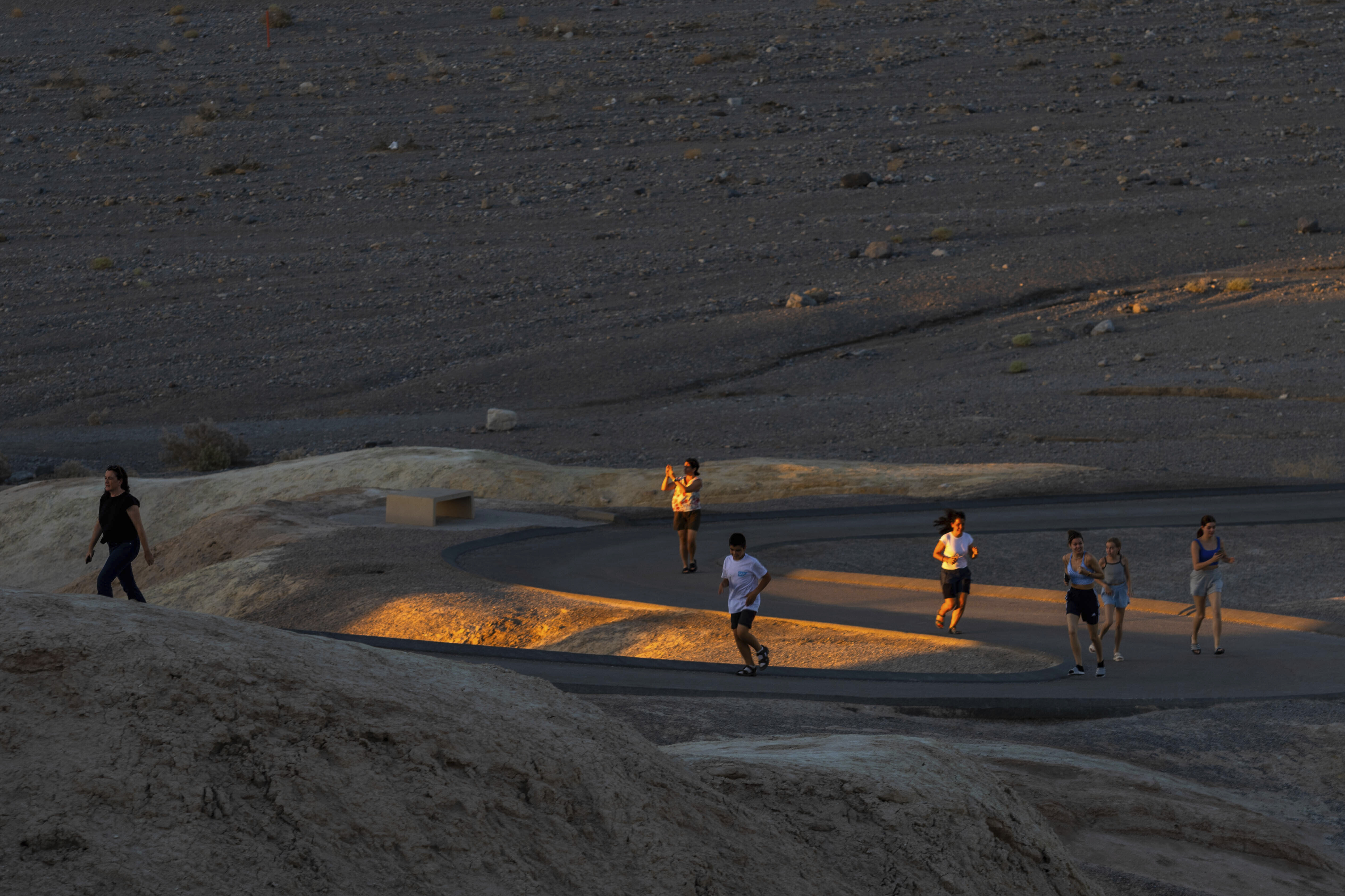 Heat wave: Death Valley visitors drawn to the hottest spot on