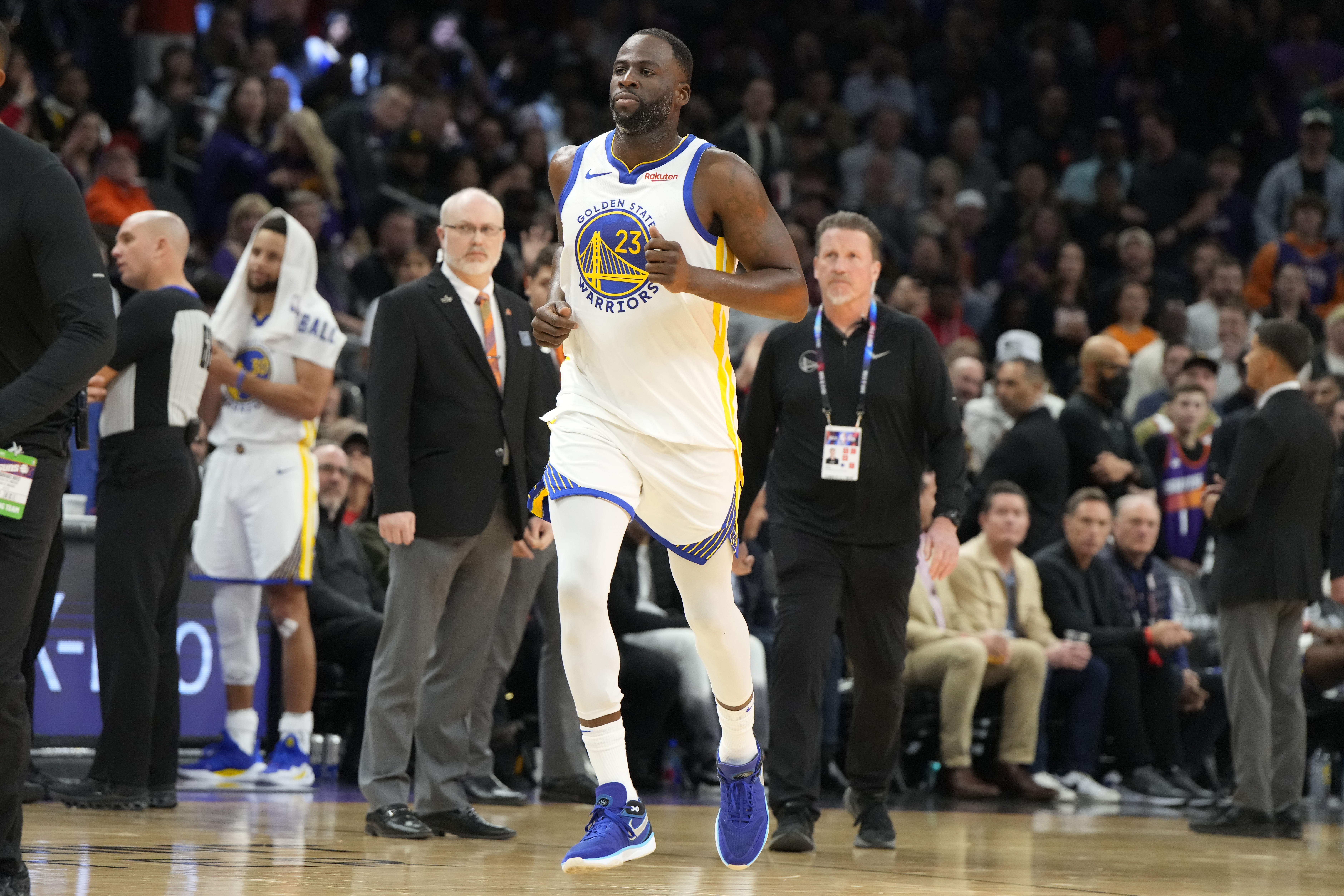 Golden State Warriors have on-court chemistry issues that may be too late  to fix