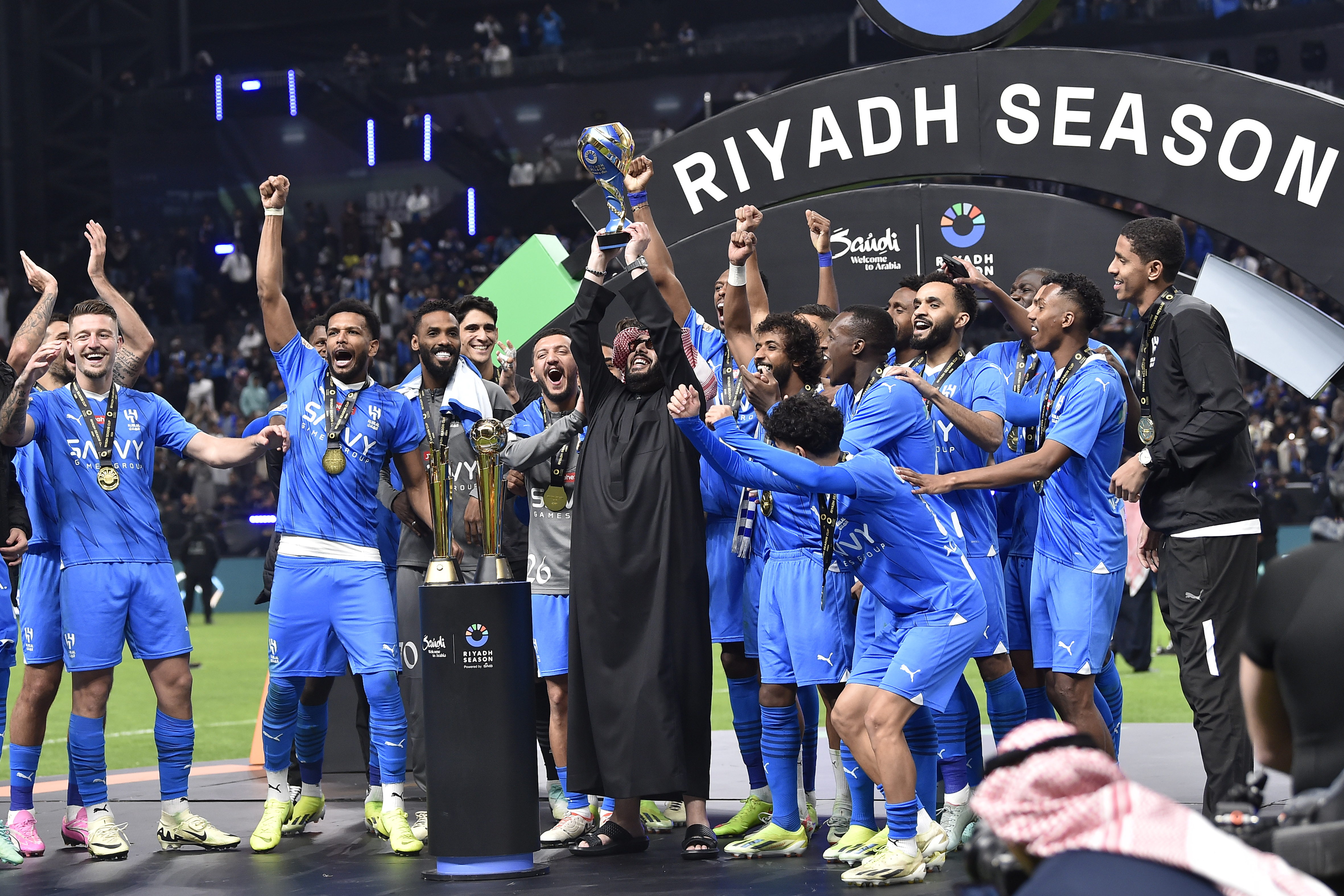 Saudi soccer club Al Hilal aims for world record wins streak after $380M  transfer spend on players | AP News