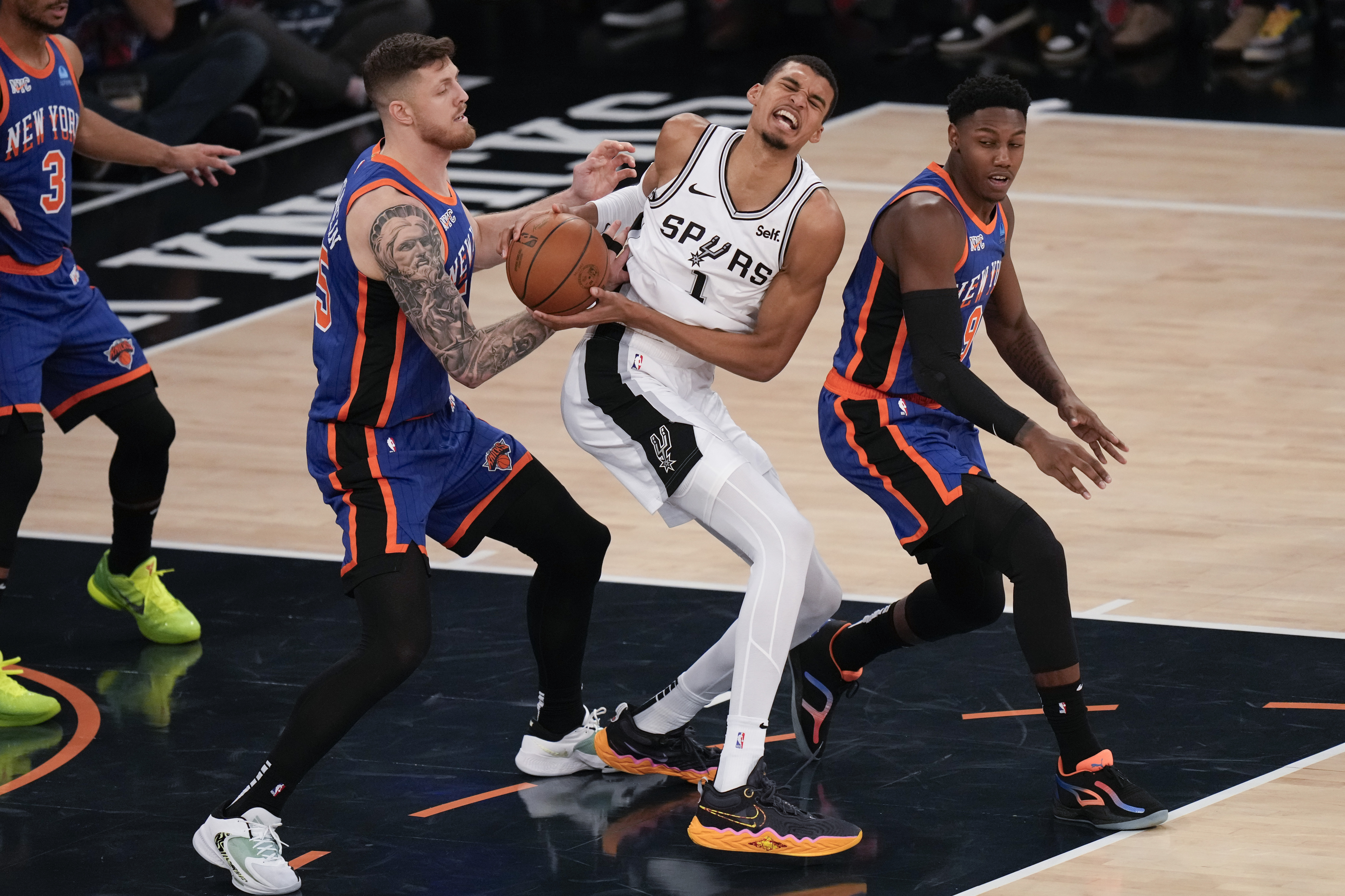 San Antonio Spurs vs New York Knicks Nov 8, 2023 Game Summary