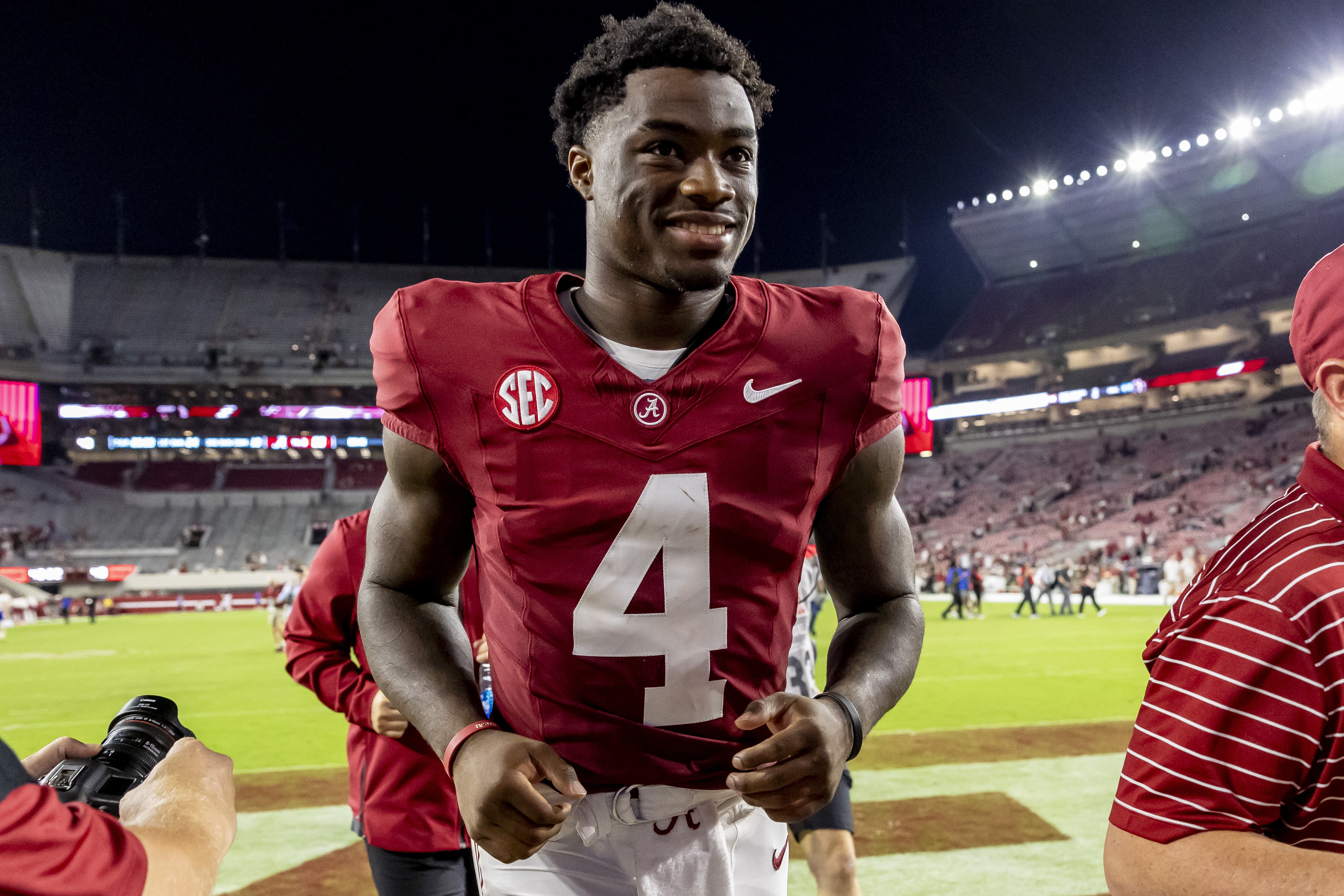 Alabama shop football players