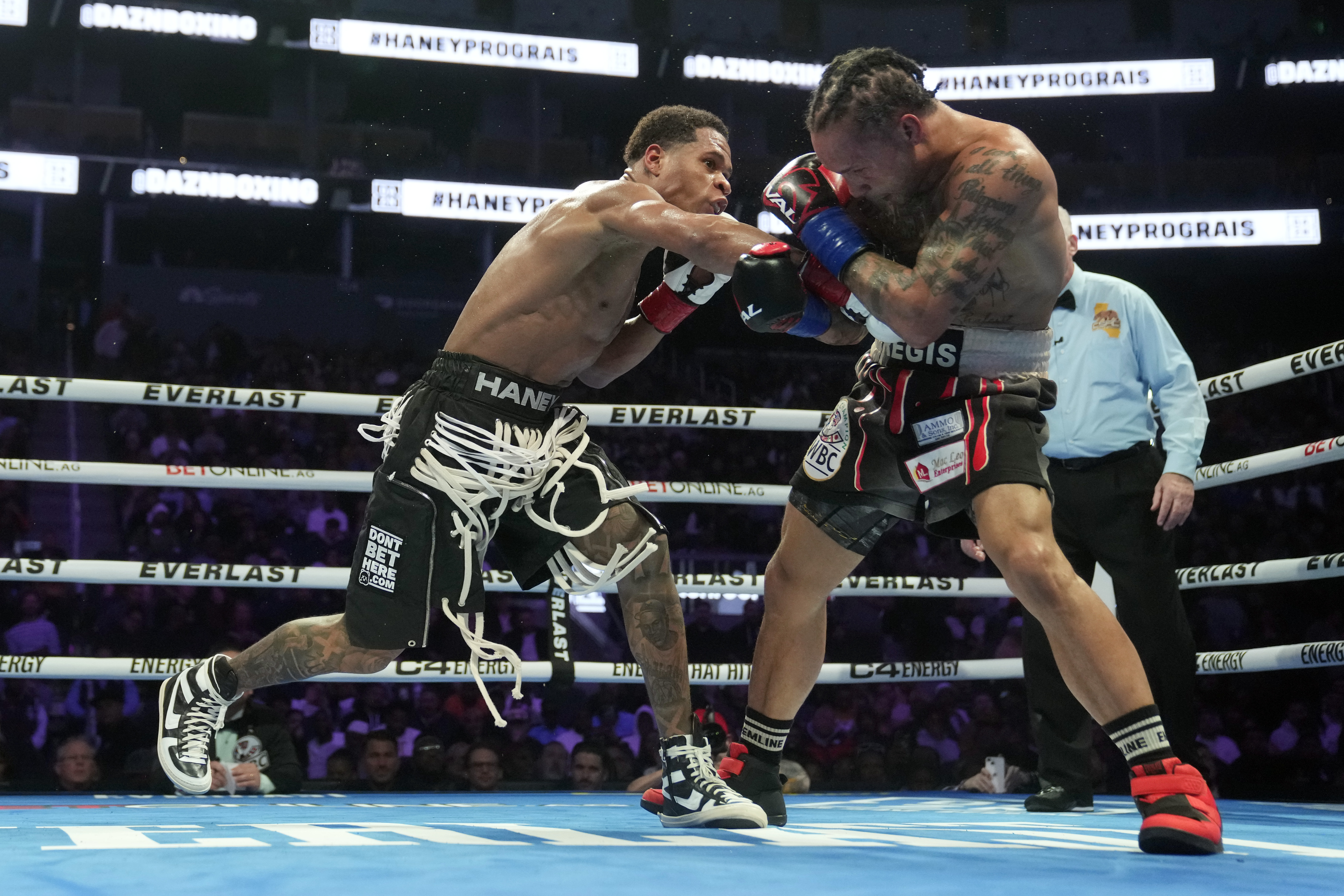 San Francisco native Devin Haney wins WBC belt in front of hometown crowd |  AP News