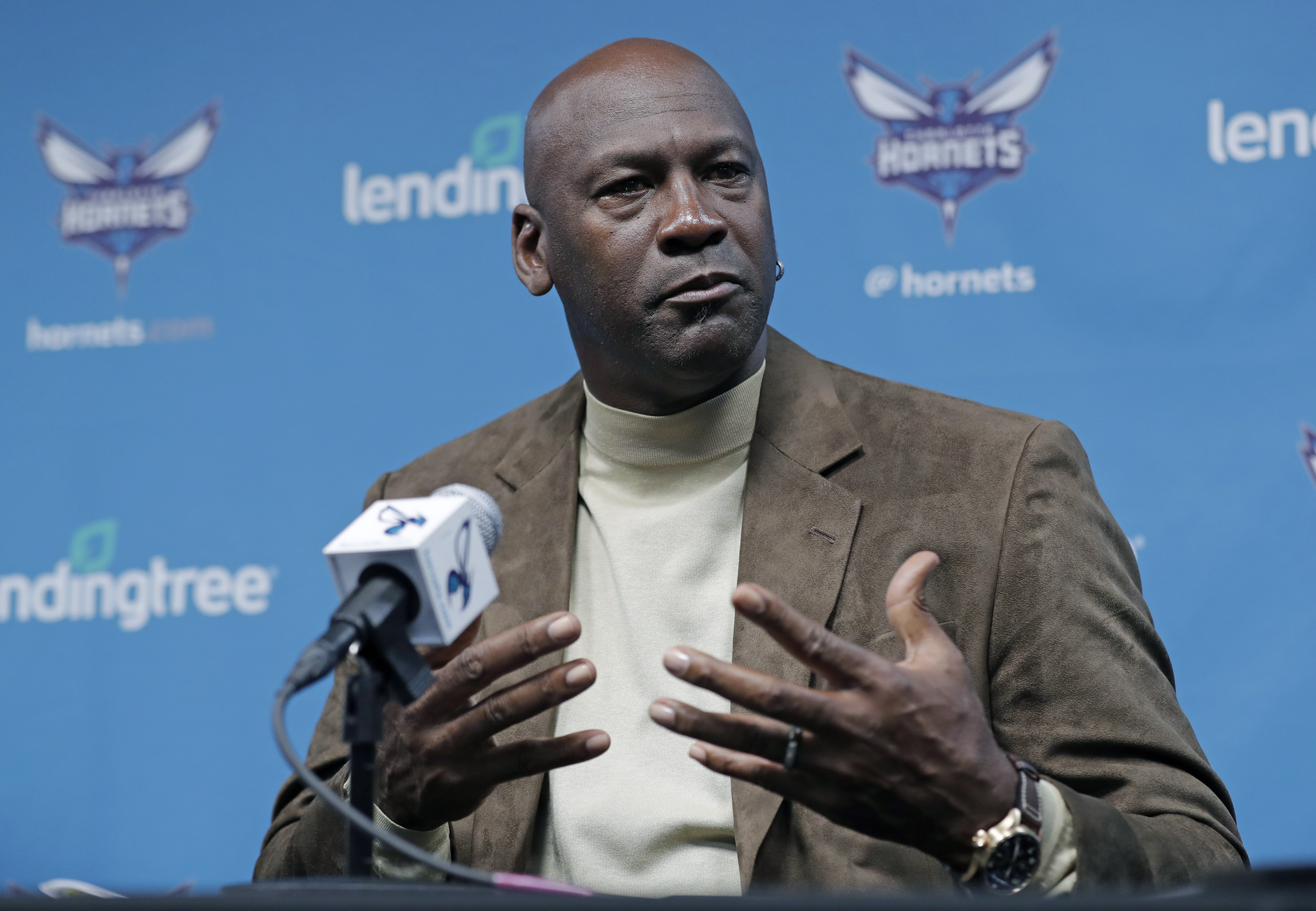 Michael jordan and charlotte on sale hornets