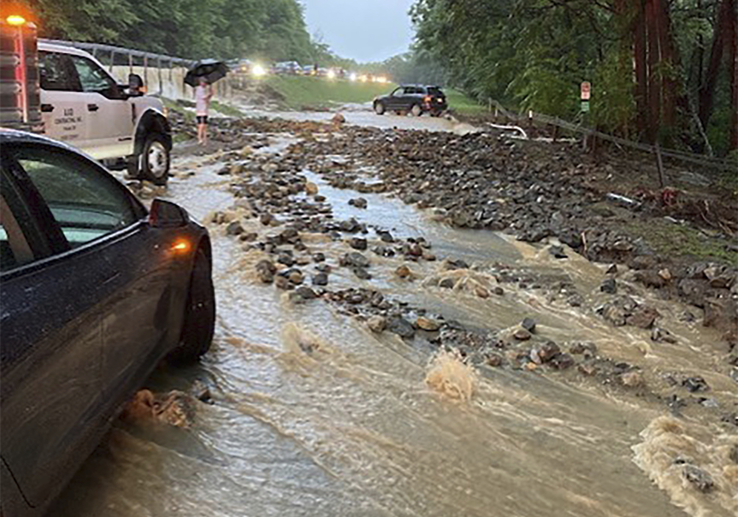 Heavy rains kill at least 7 in Rio de Janeiro state, 4-year-old rescued  after 16 hours under mud