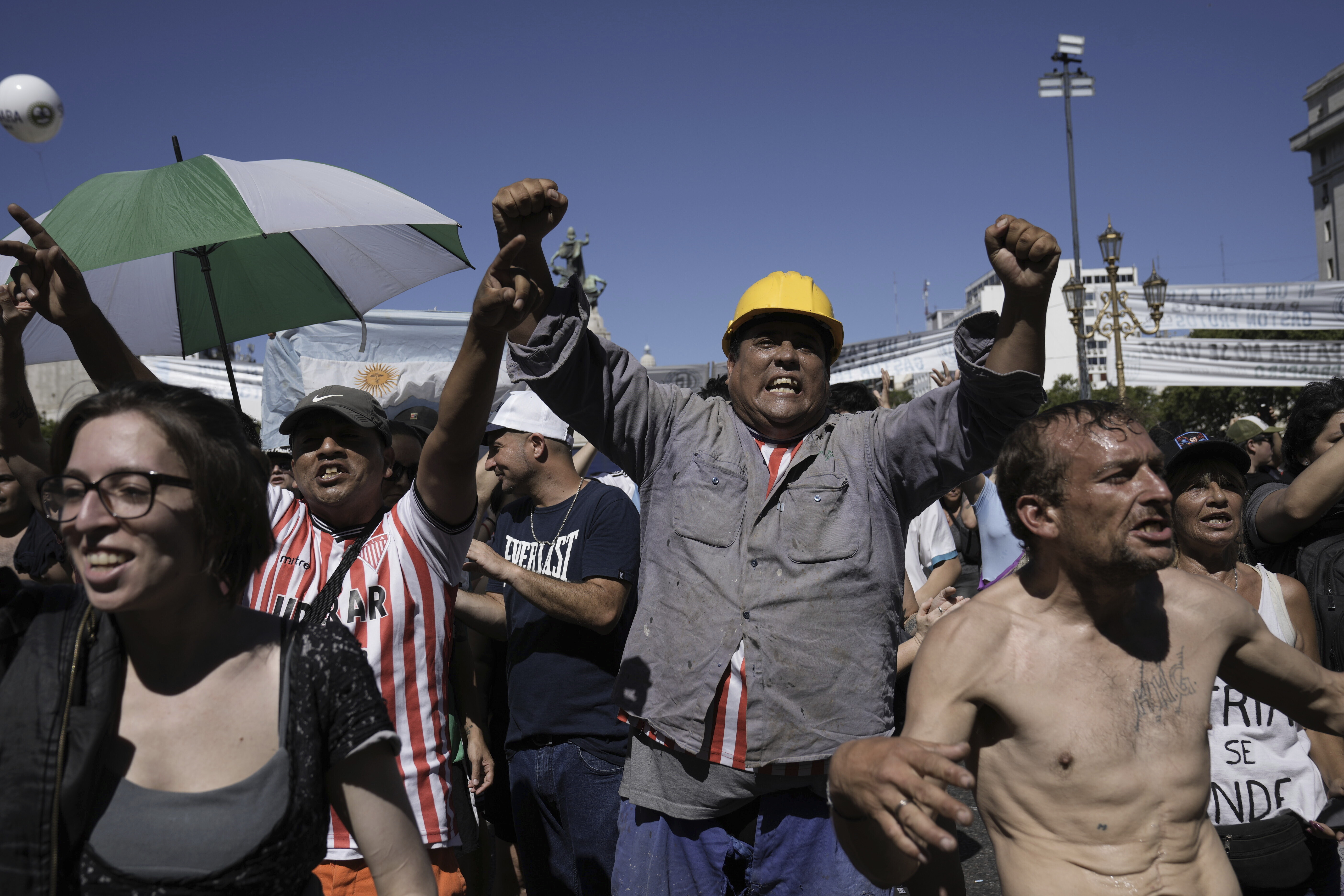 Argentina strike: President Javier Milei faces one-day protest | AP News