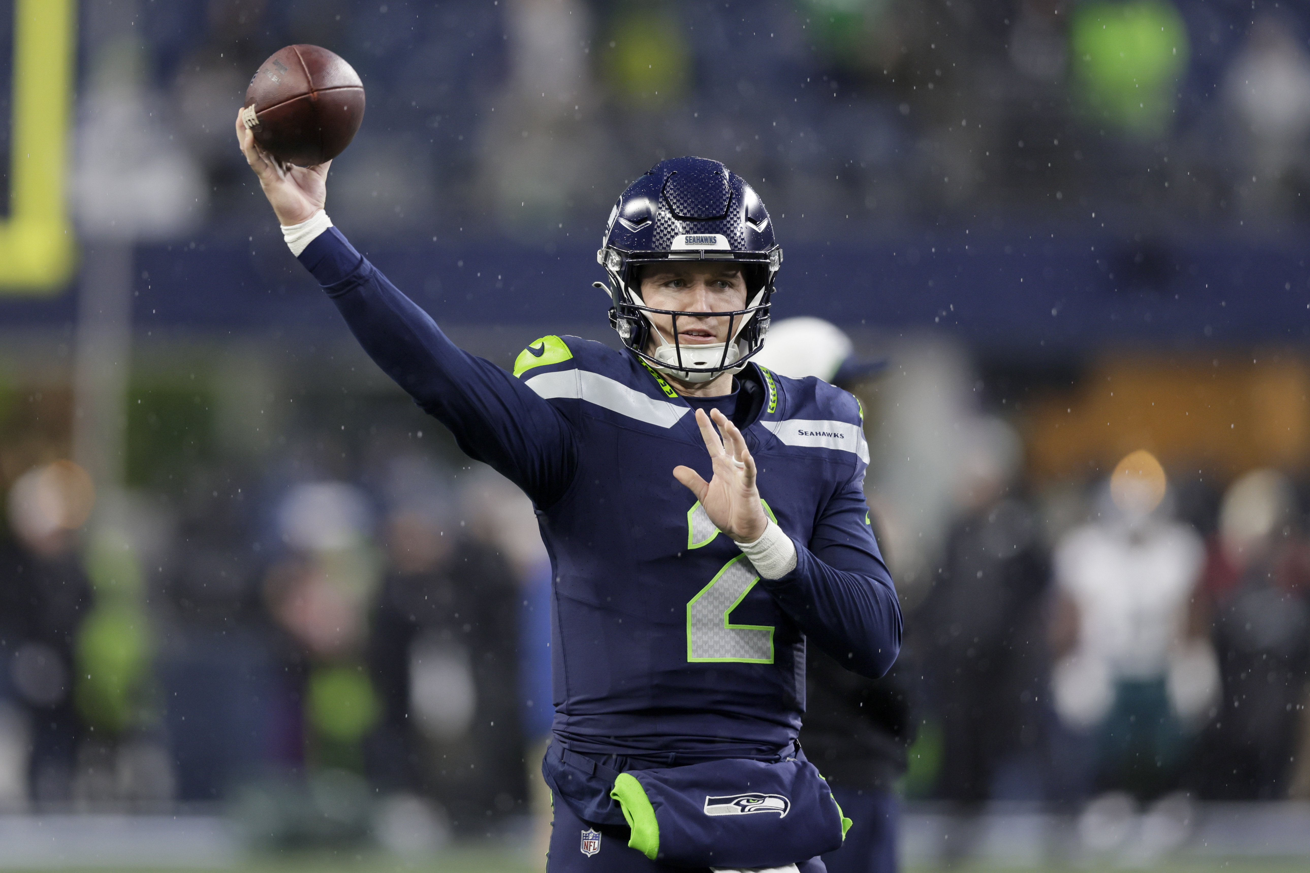 Drew Lock starts at QB for Seahawks even with Geno Smith active; Jalen  Hurts active for Eagles