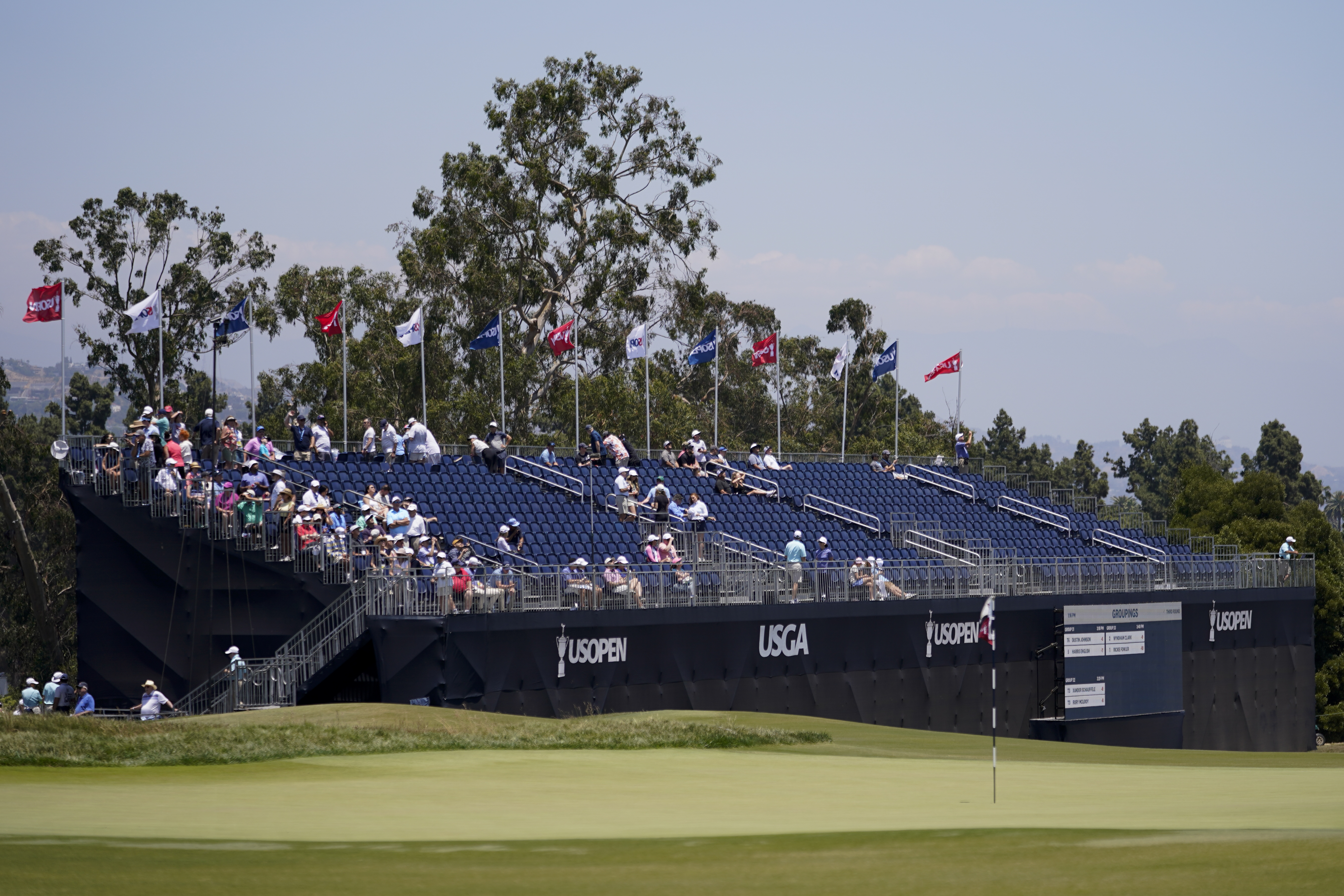 US Open in LA turns into a quiet major with limited crowds and