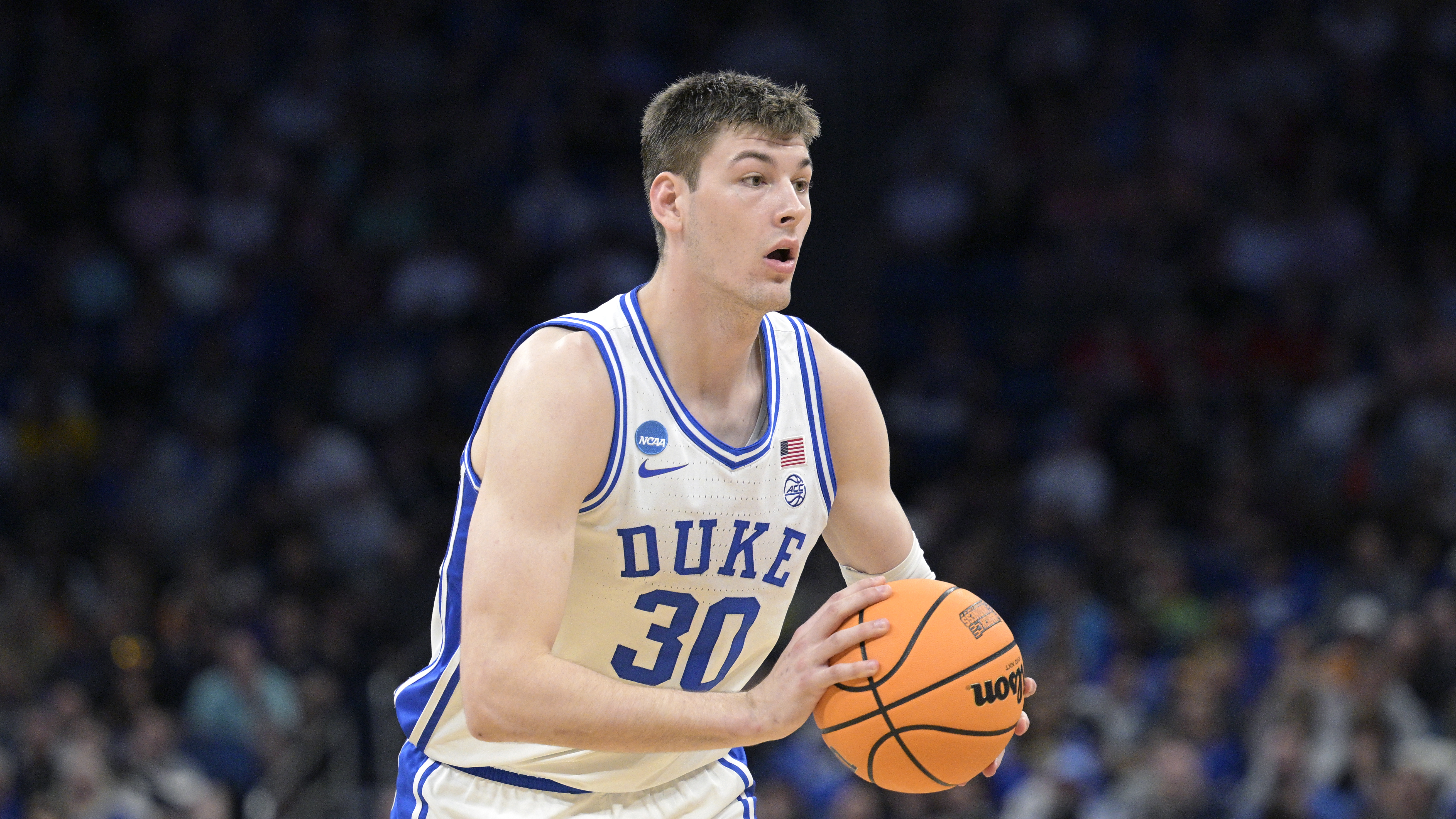 No. 2 Duke opens Year 2 under Jon Scheyer with 4 returning starters and a top  recruiting class | AP News