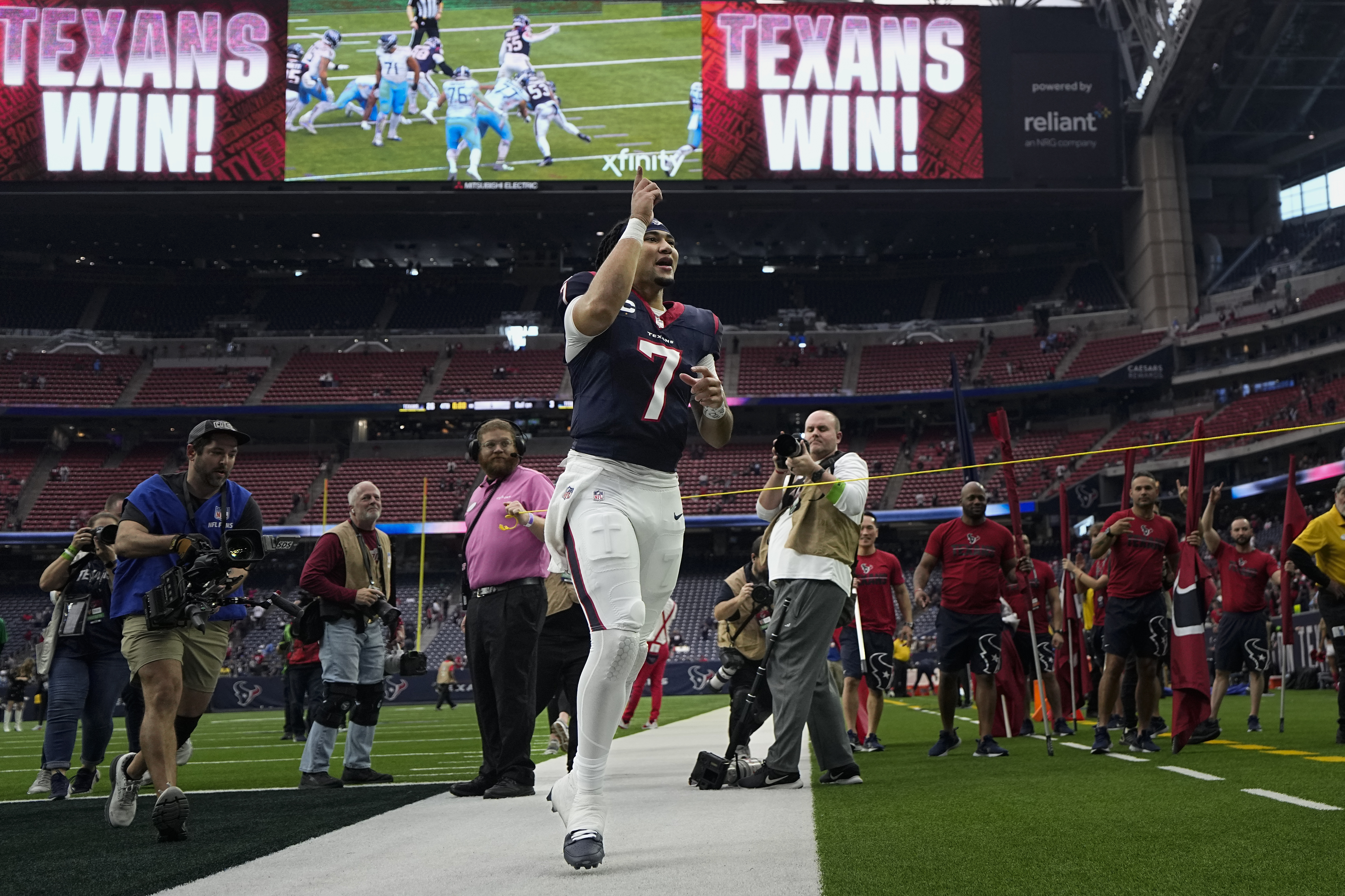 Plus size texans on sale jersey