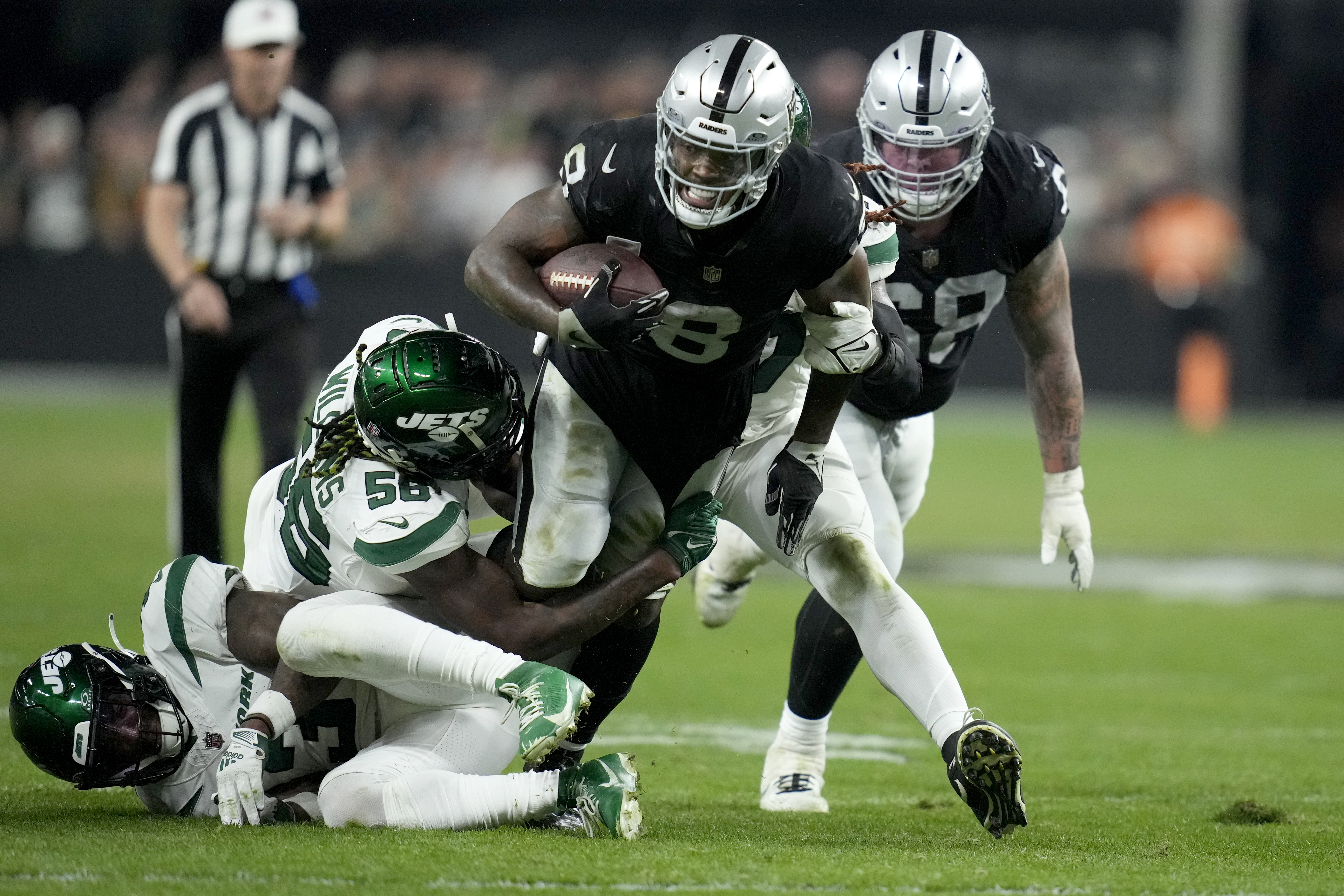 Raiders vs. Jets Week 10: Picks, predictions Sunday's NFL games