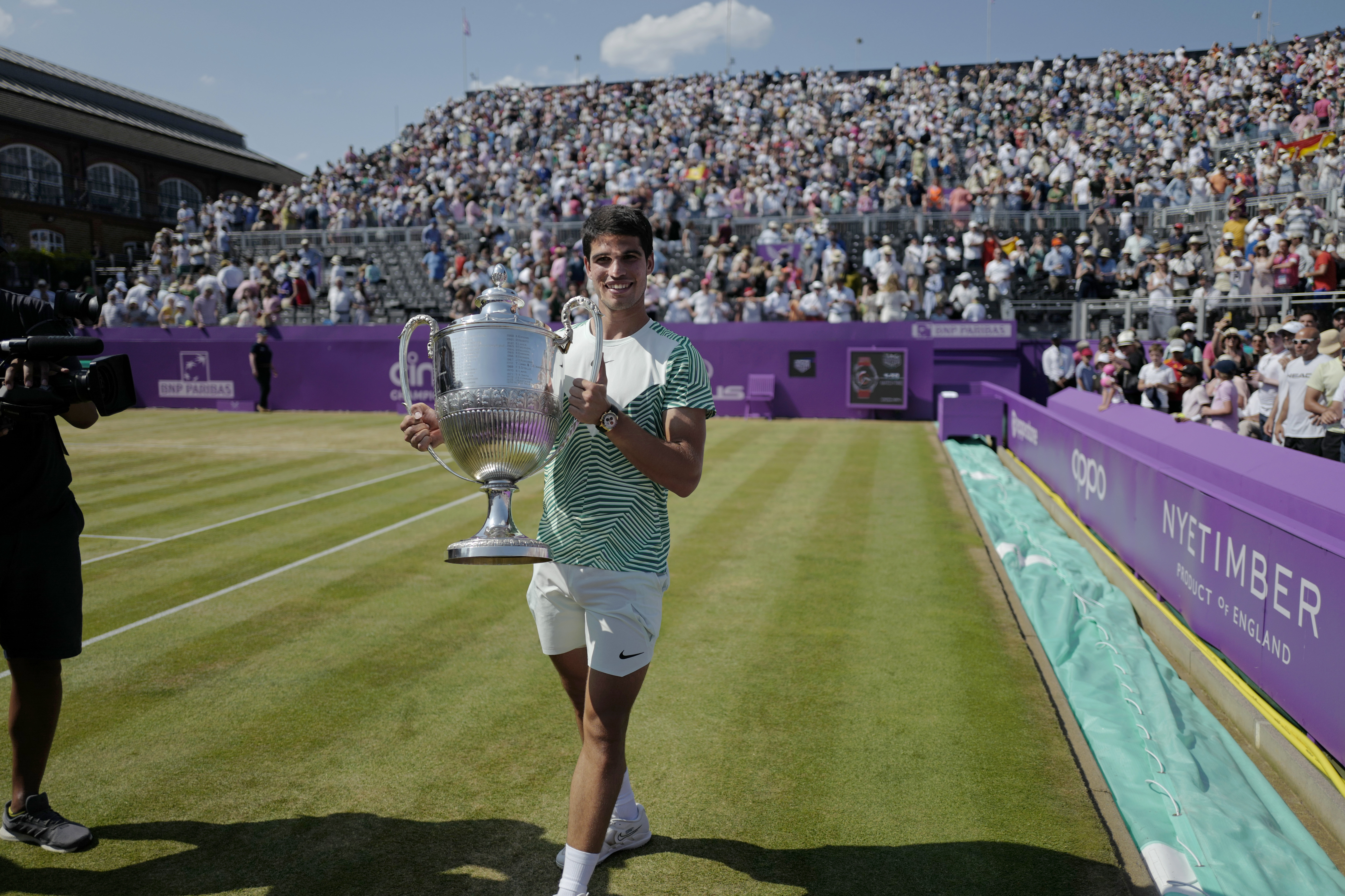 Tennis legend backs Coco Gauff to win 2024 Wimbledon in Carlos Alcaraz  comparison
