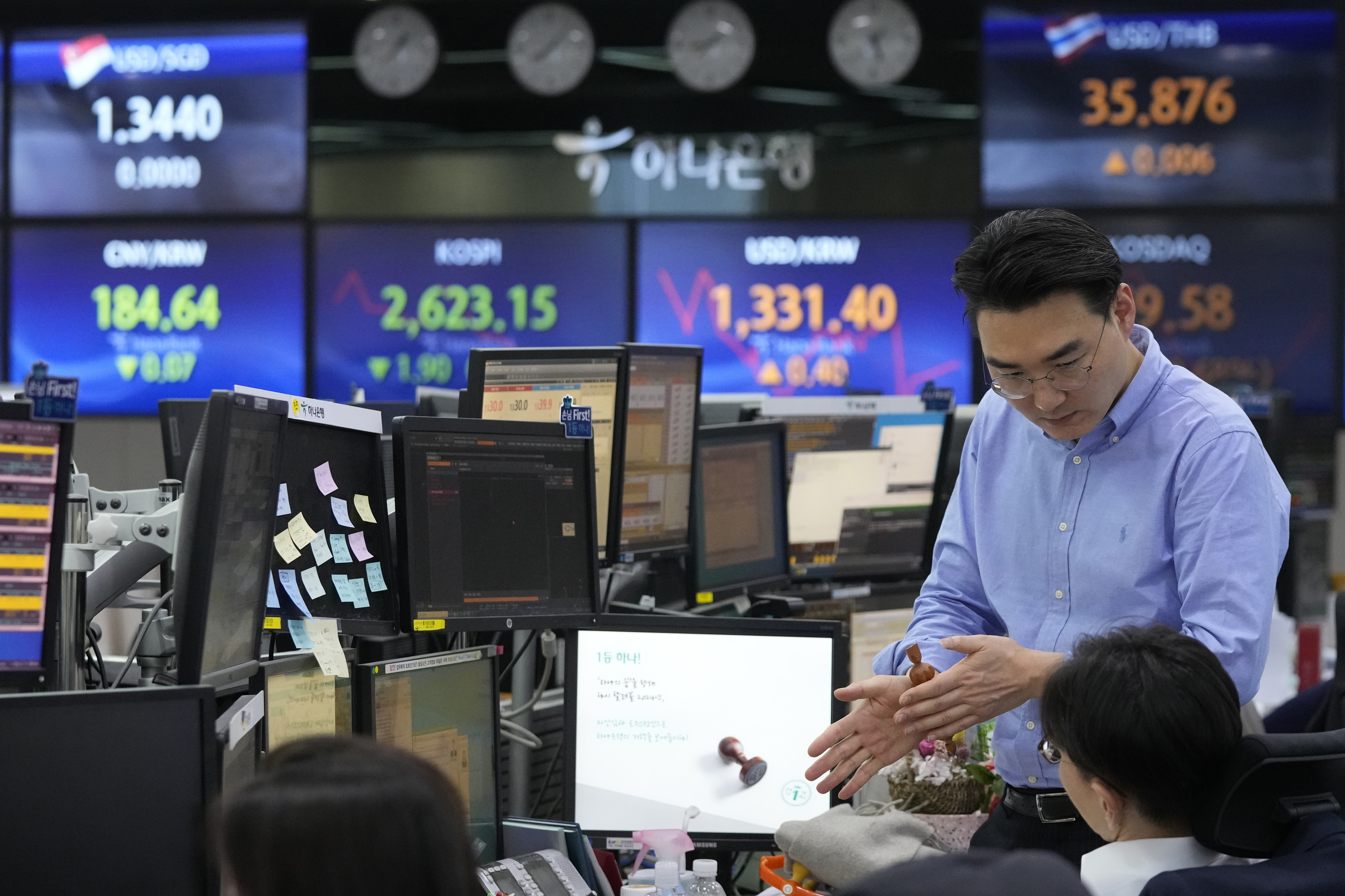 Stock market today Asian stocks lower after Wall Street holds