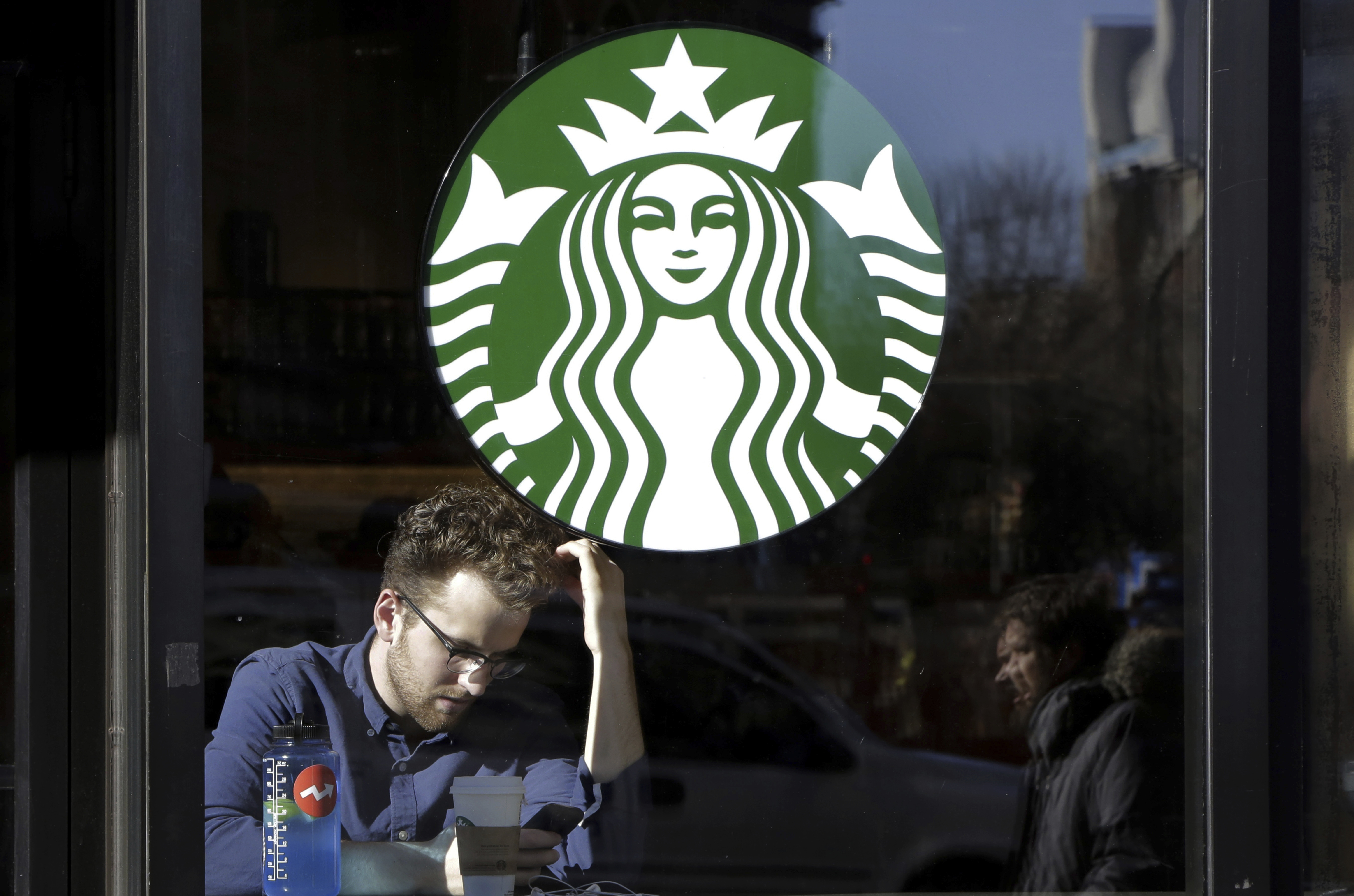 Starbucks Says Over $1 Billion Is Sitting on Gift Cards