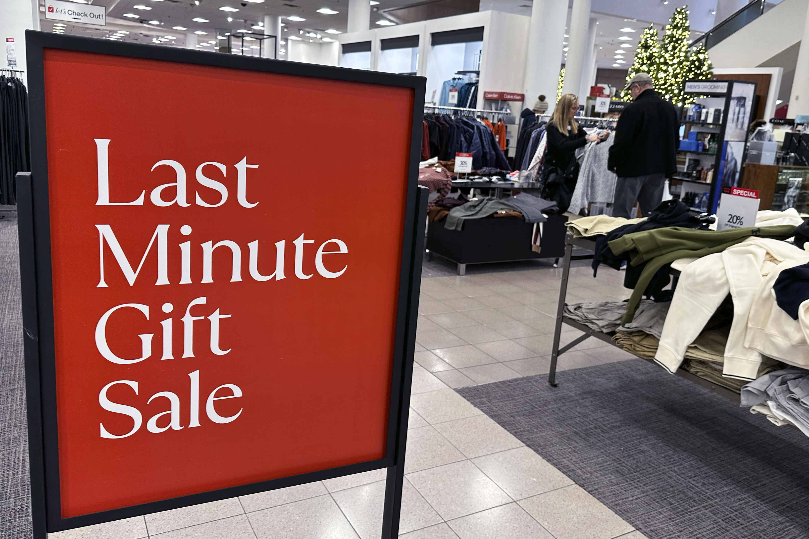Haven't bought holiday gifts yet? There's still time with last-minute sales