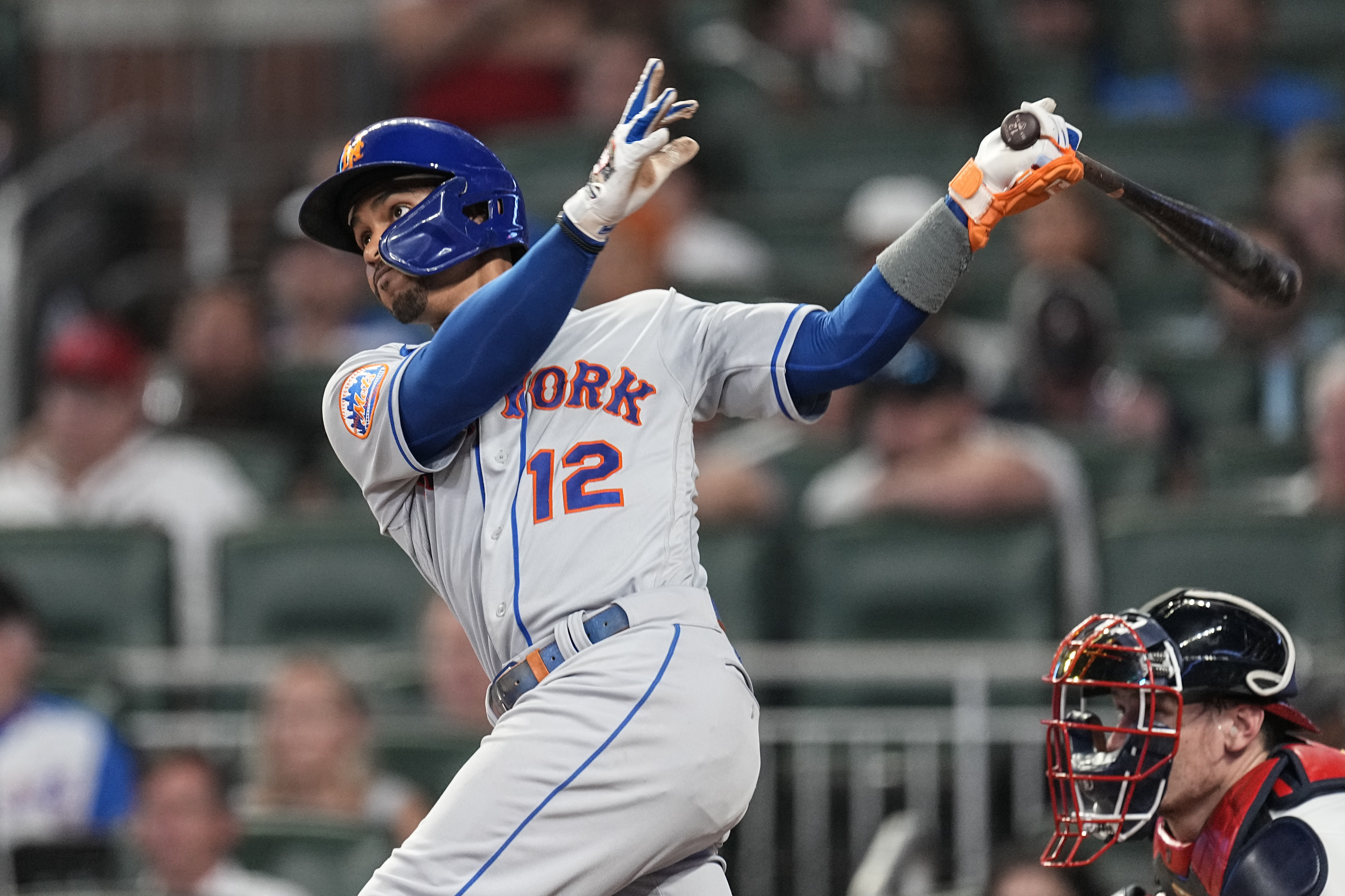 Mets launch 3 homers to beat MLB-leading Braves 10-4 for 7th win in 9 games